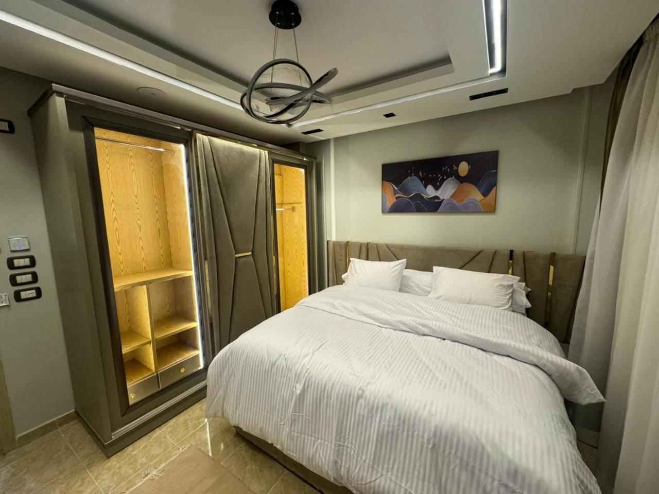 New luxury service apartment