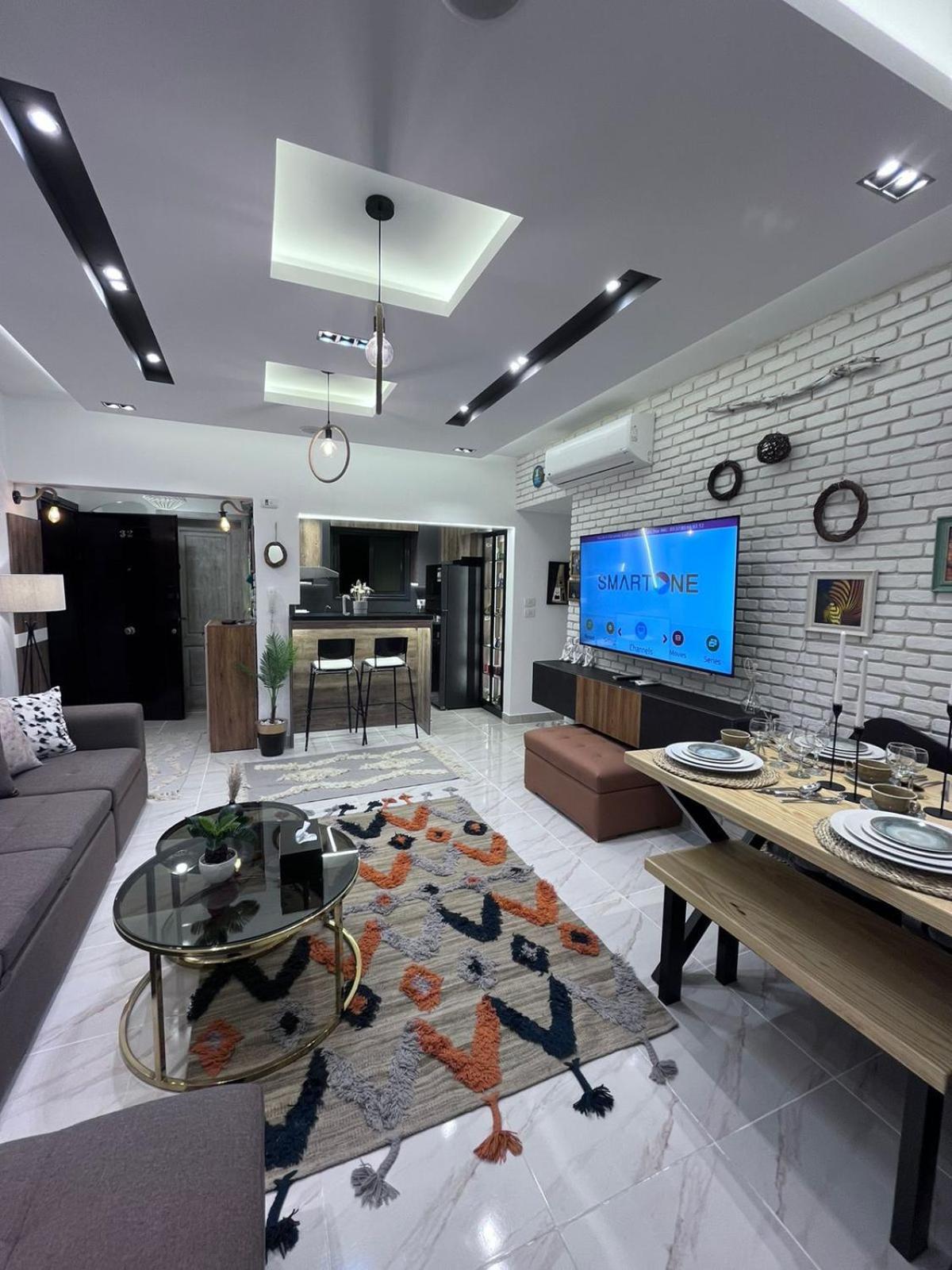 New luxury service apartment