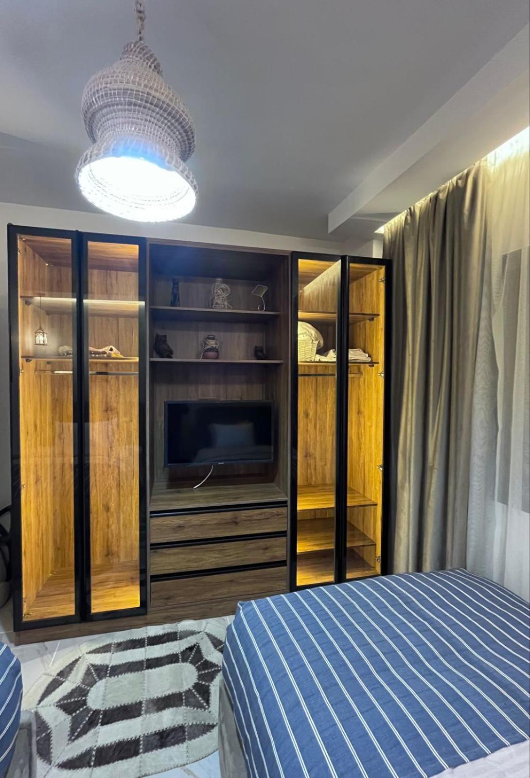 New luxury service apartment