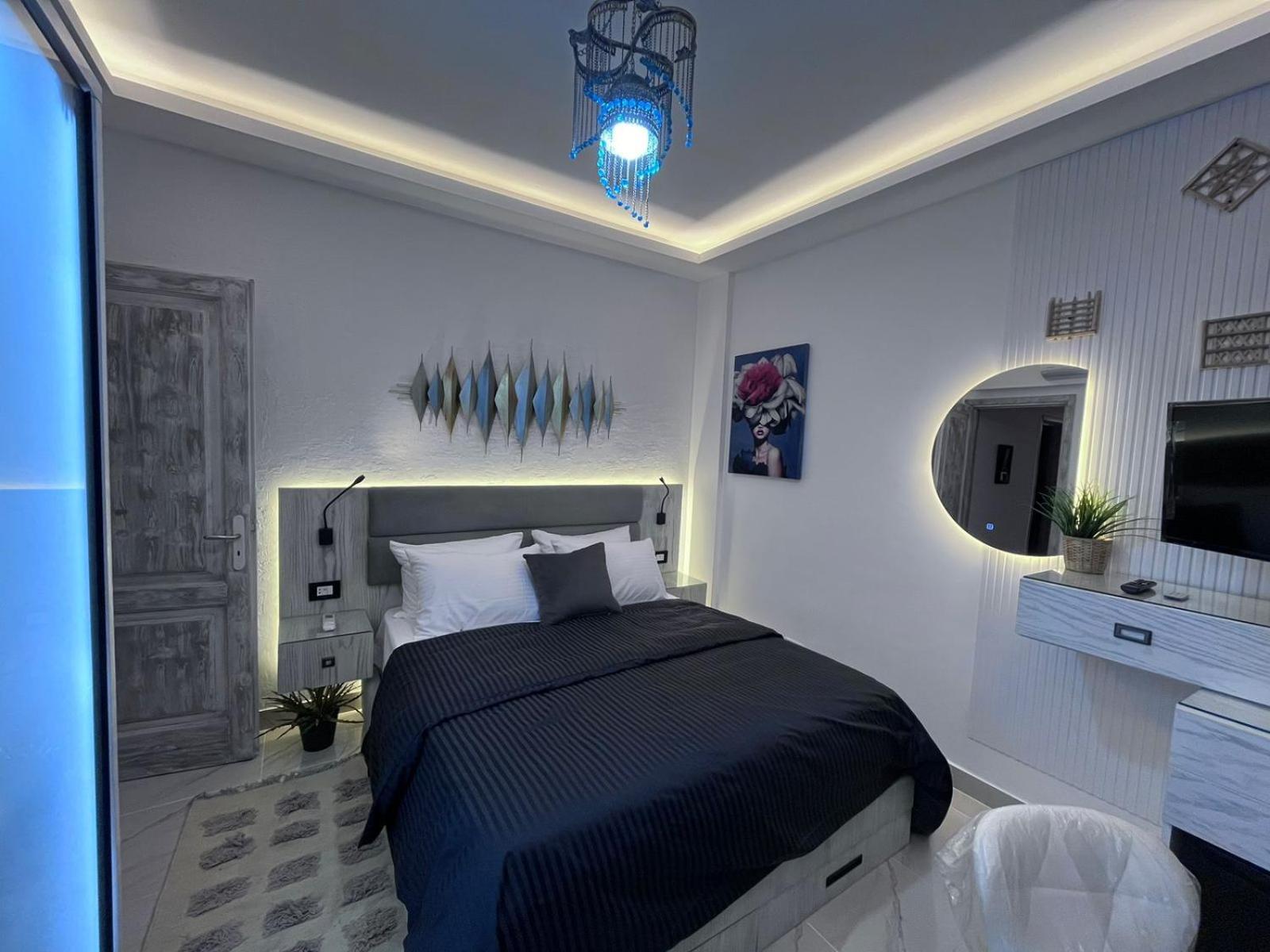 New luxury service apartment