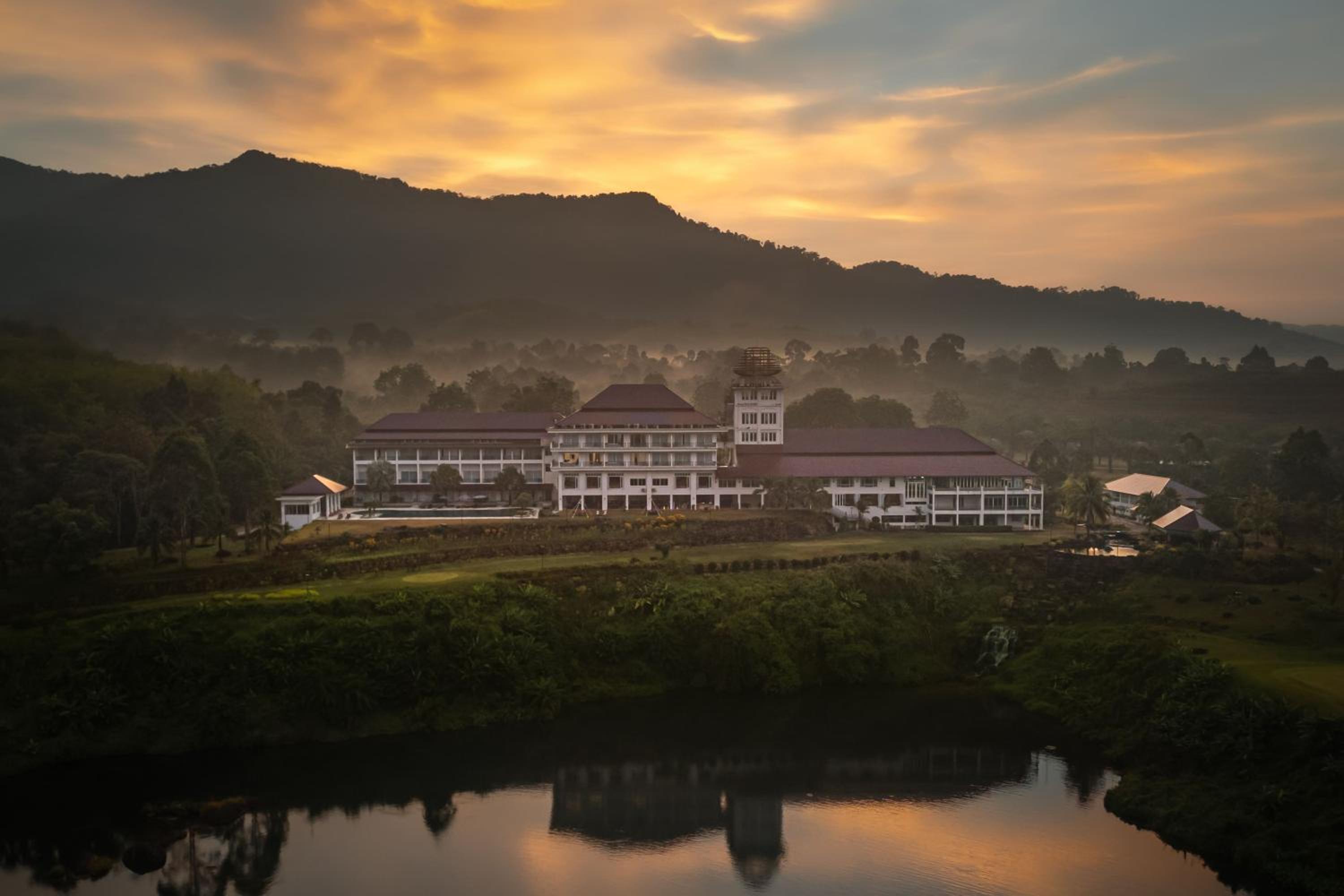 Katathong Golf Resort & Spa