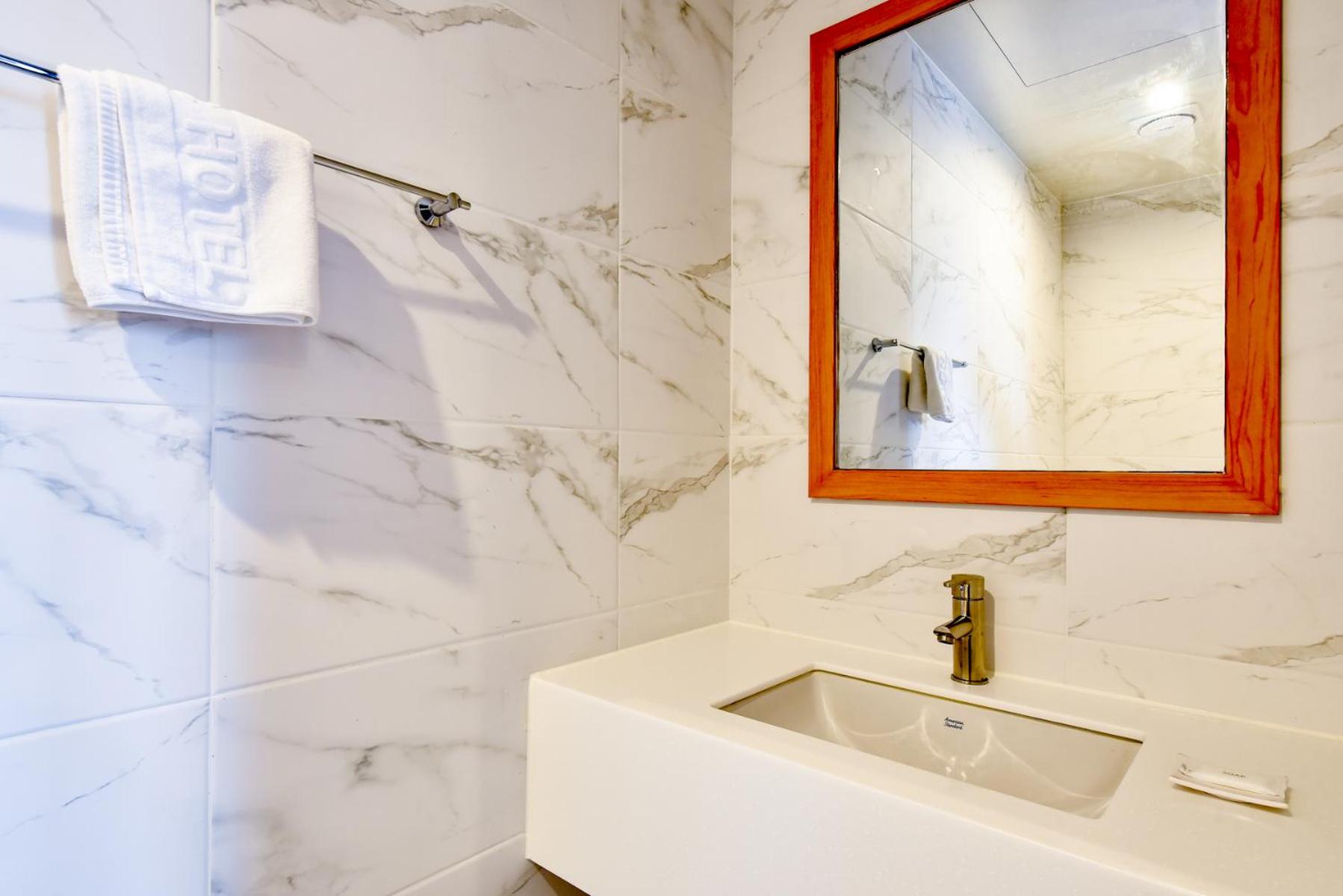 Blanc Business Hotel