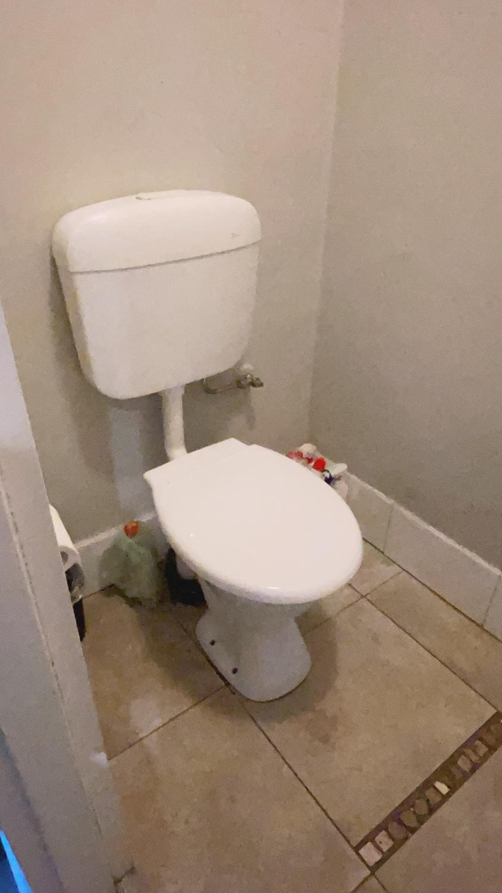 Entire unit in Cheltenham