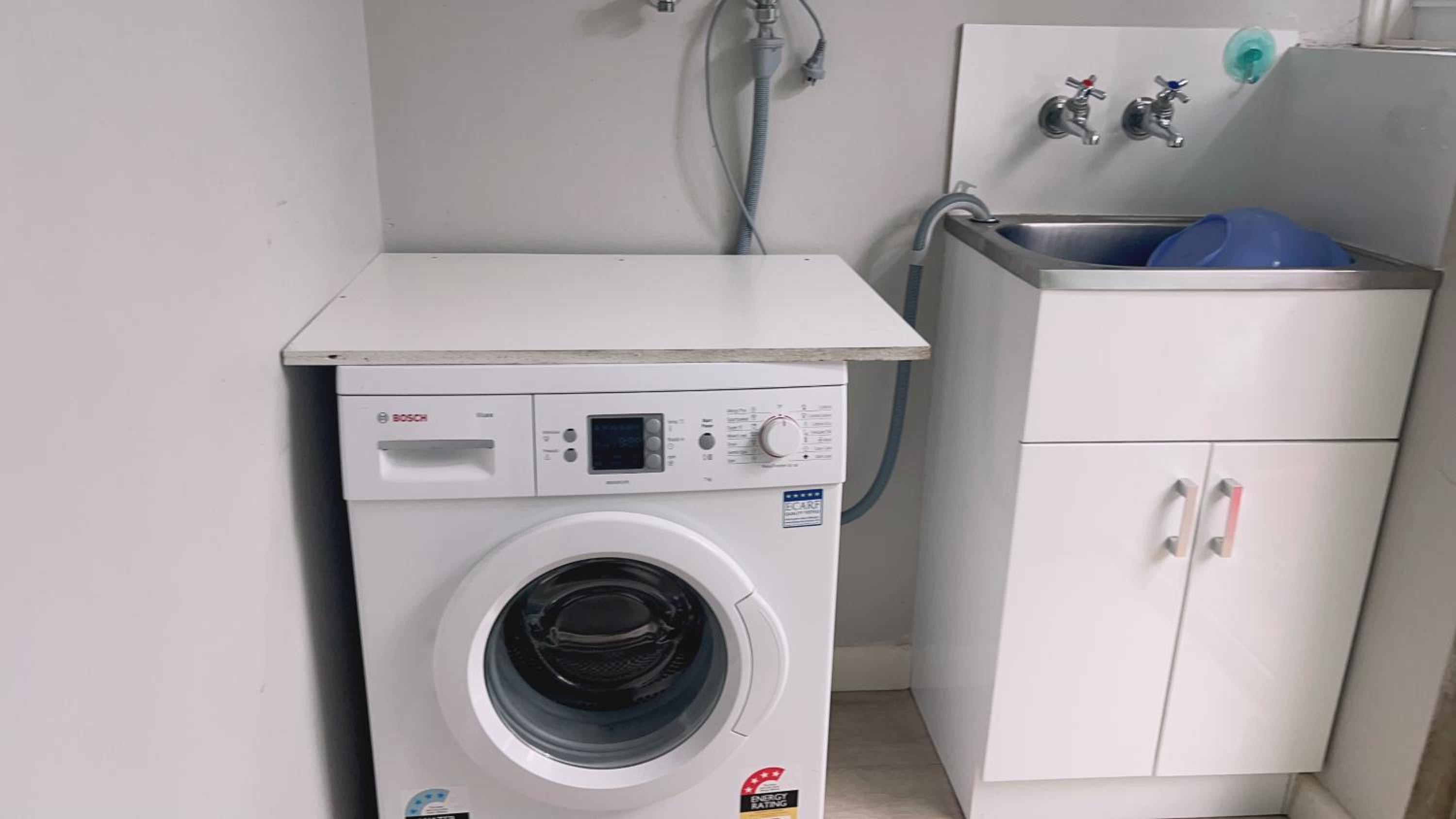 Entire unit in Cheltenham