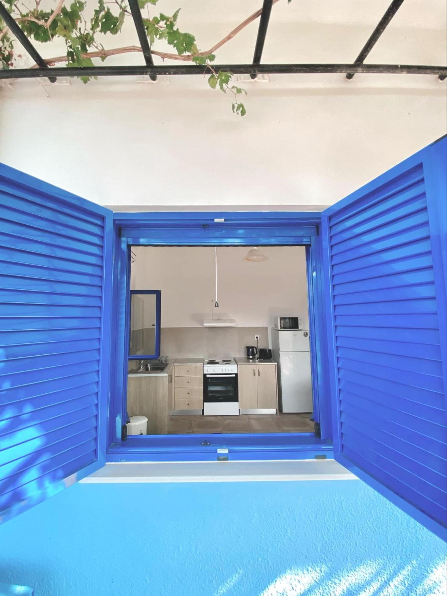 Emborios Views - Holiday House