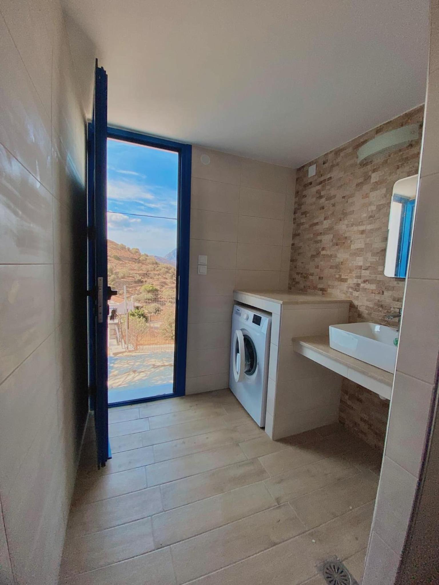 Emborios Views - Holiday House