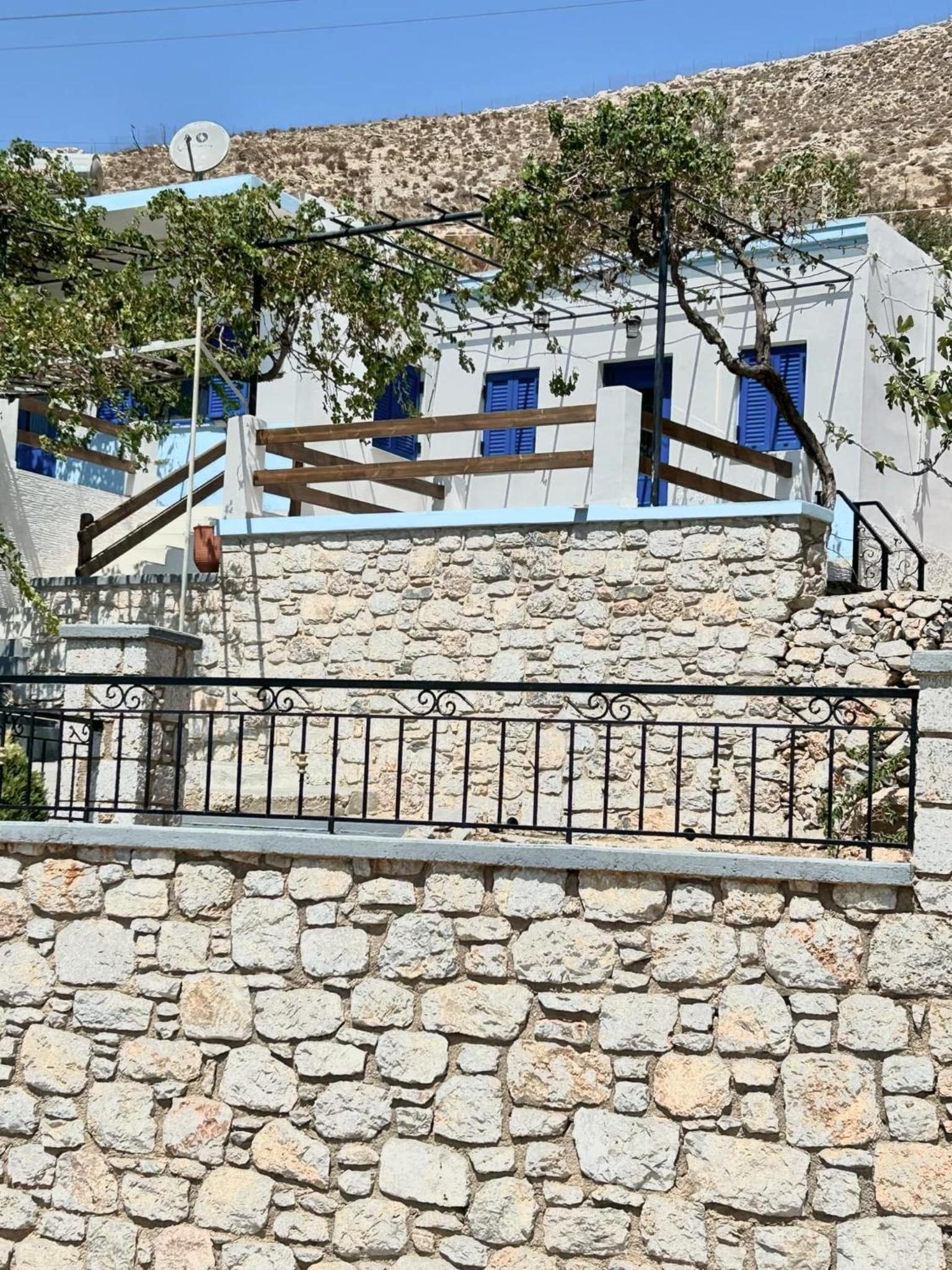 Emborios Views - Holiday House