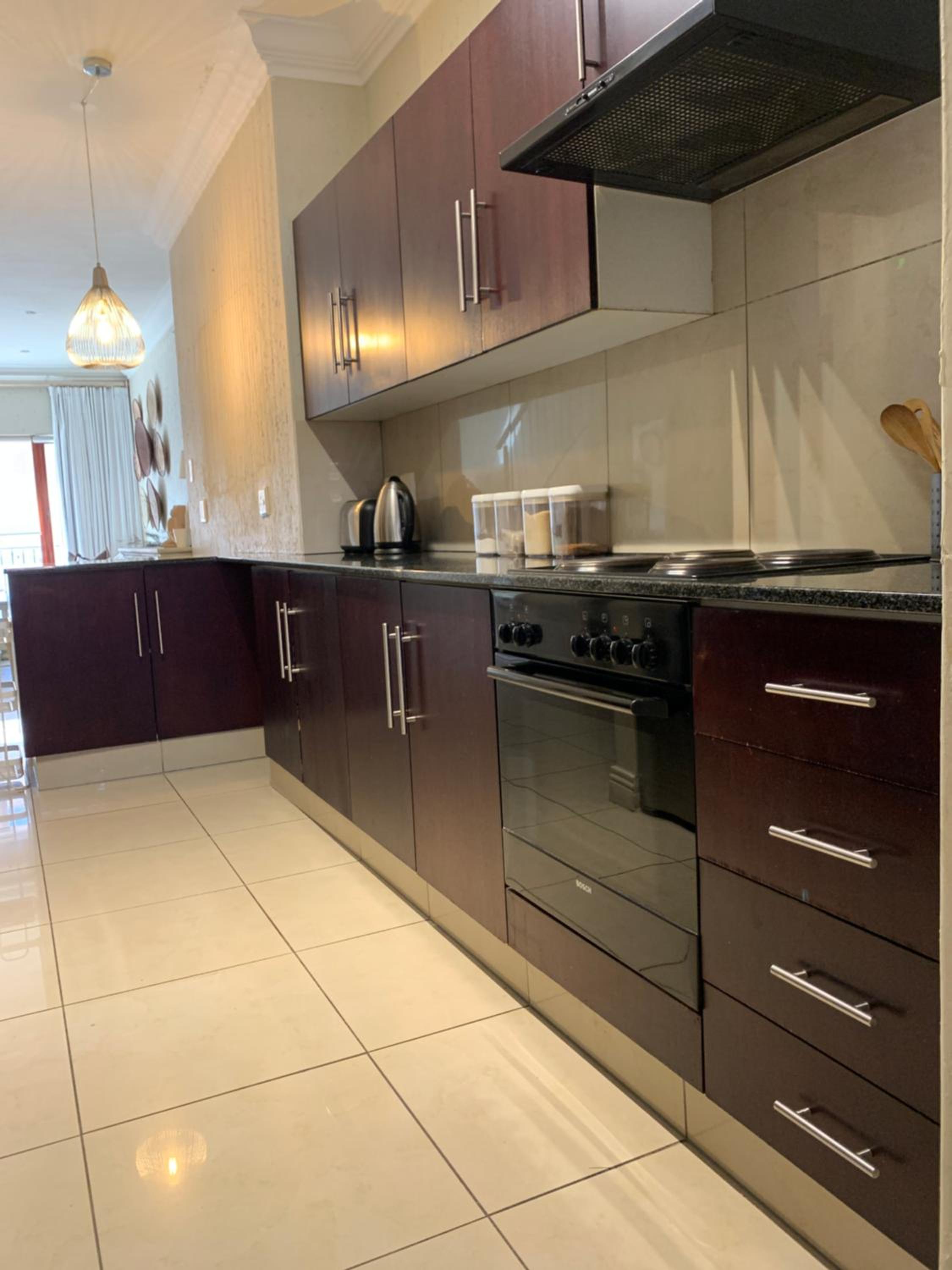 Two bedroom apartment in Sandton 2,5km from Sandton city