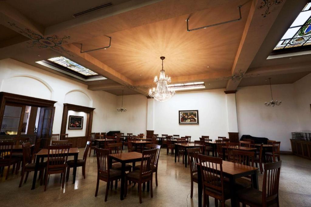 Hotel Normandie Los Angeles