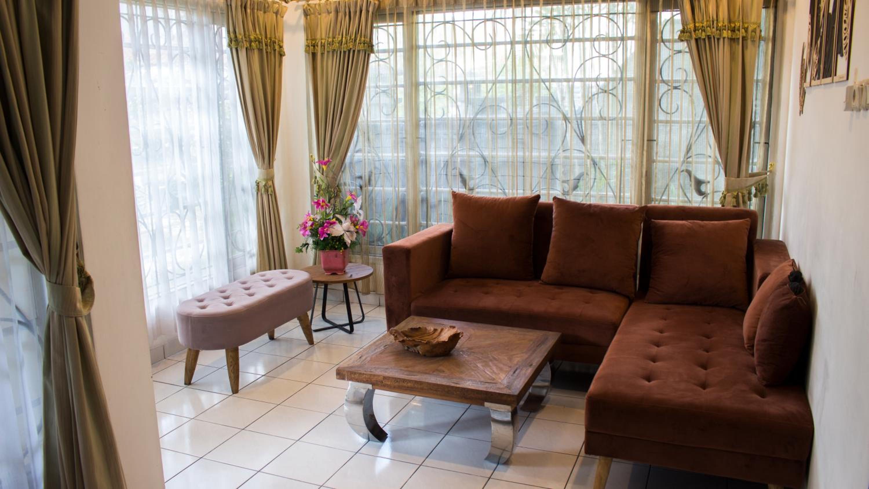 Villa Pesona Merapi With 3 BR view 5