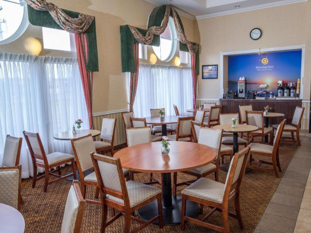 Morning Glory Resort & Suite