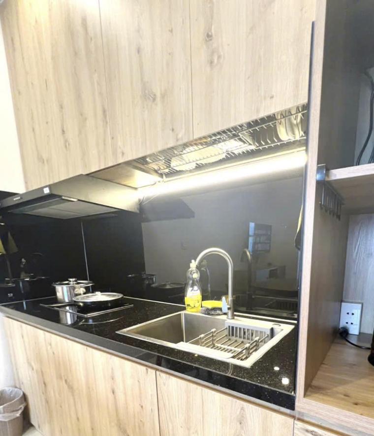 2 bedrooms ,2 WC Vip Sunrise City View D7 , Gym and Pool Free