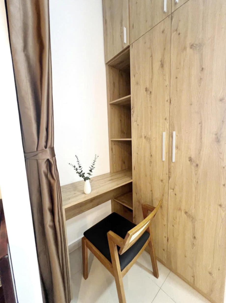 2 bedrooms ,2 WC Vip Sunrise City View D7 , Gym and Pool Free