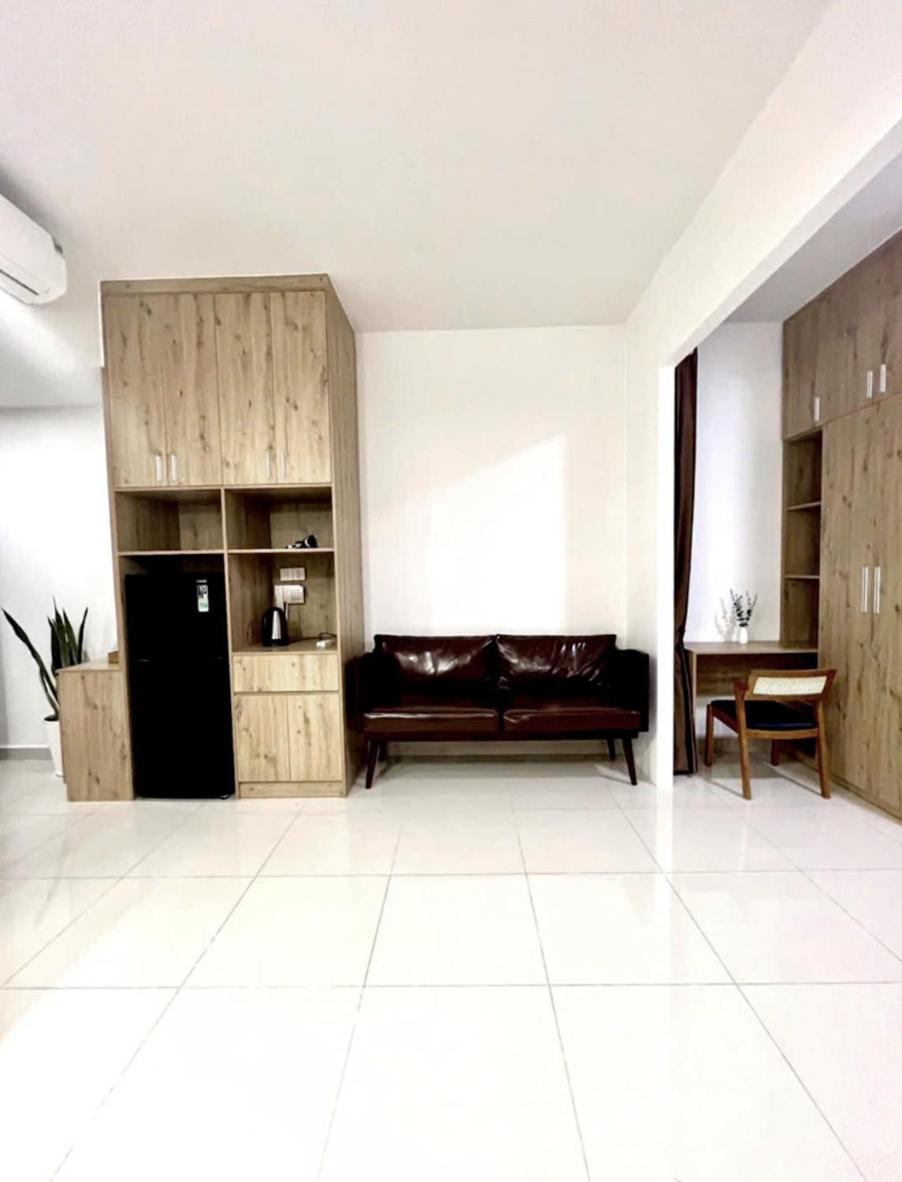 2 bedrooms ,2 WC Vip Sunrise City View D7 , Gym and Pool Free