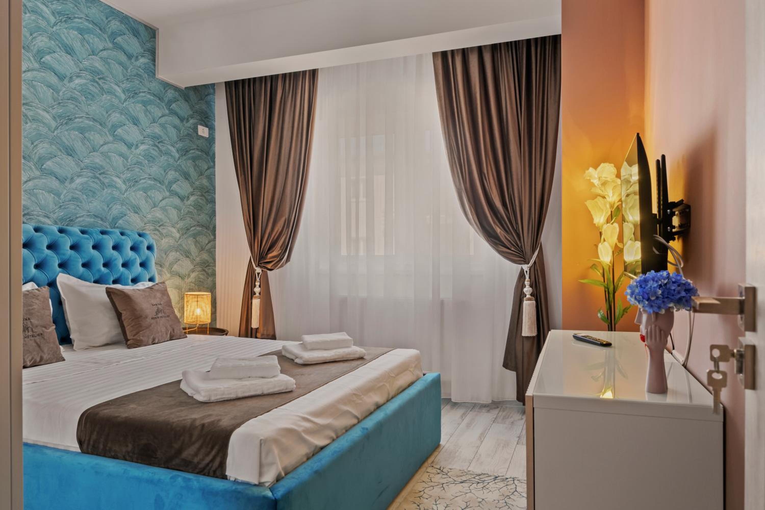 Comfort Azure view 4