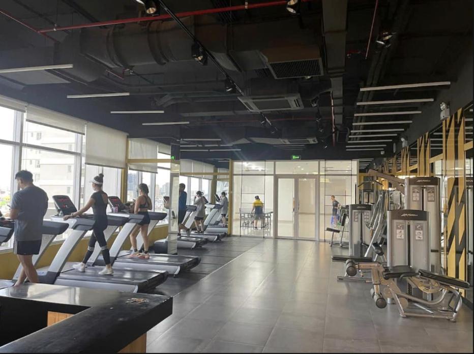 2 bedrooms ,2 WC Vip Sunrise City View D7 , Gym and Pool Free