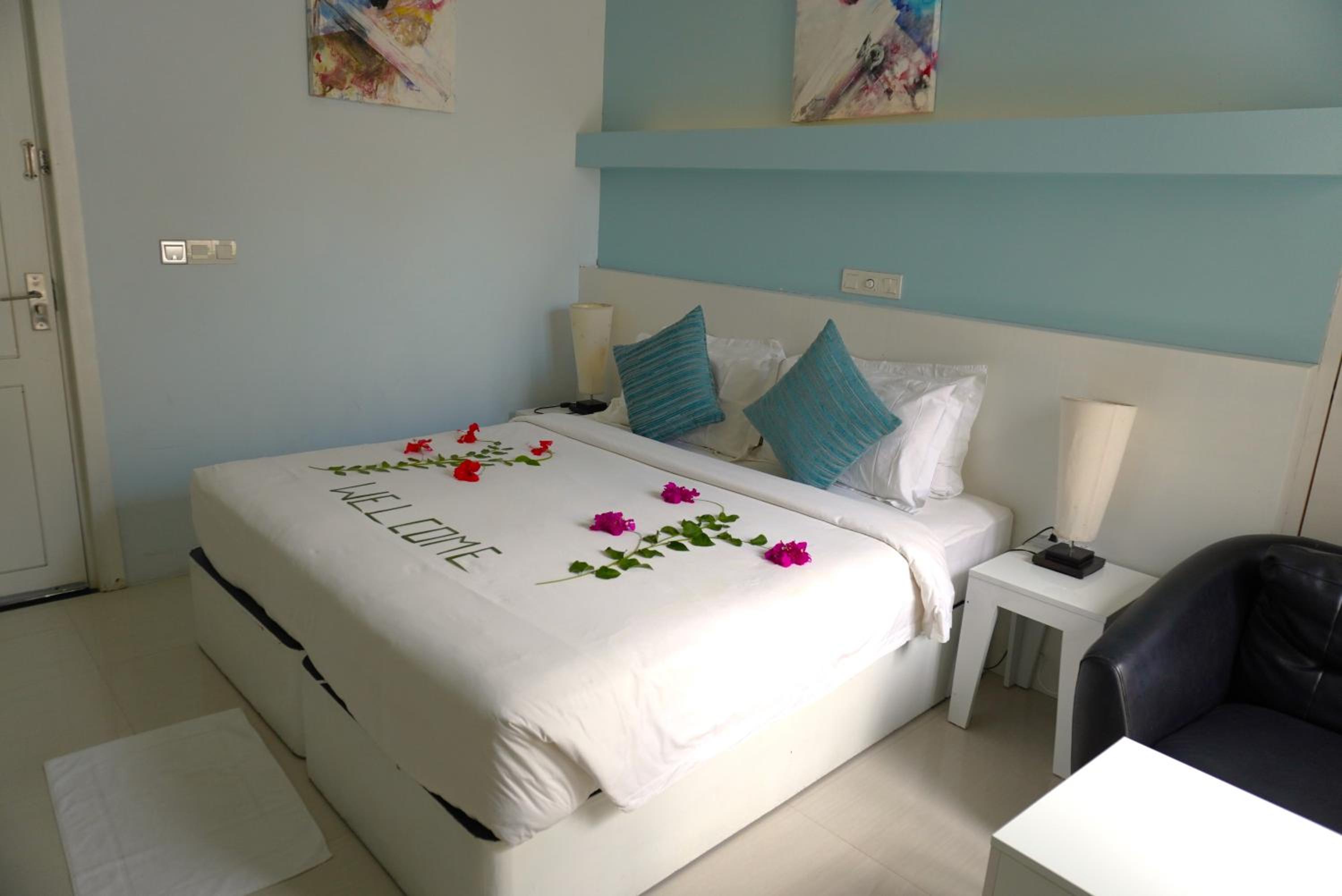 TME Retreats Dhigurah