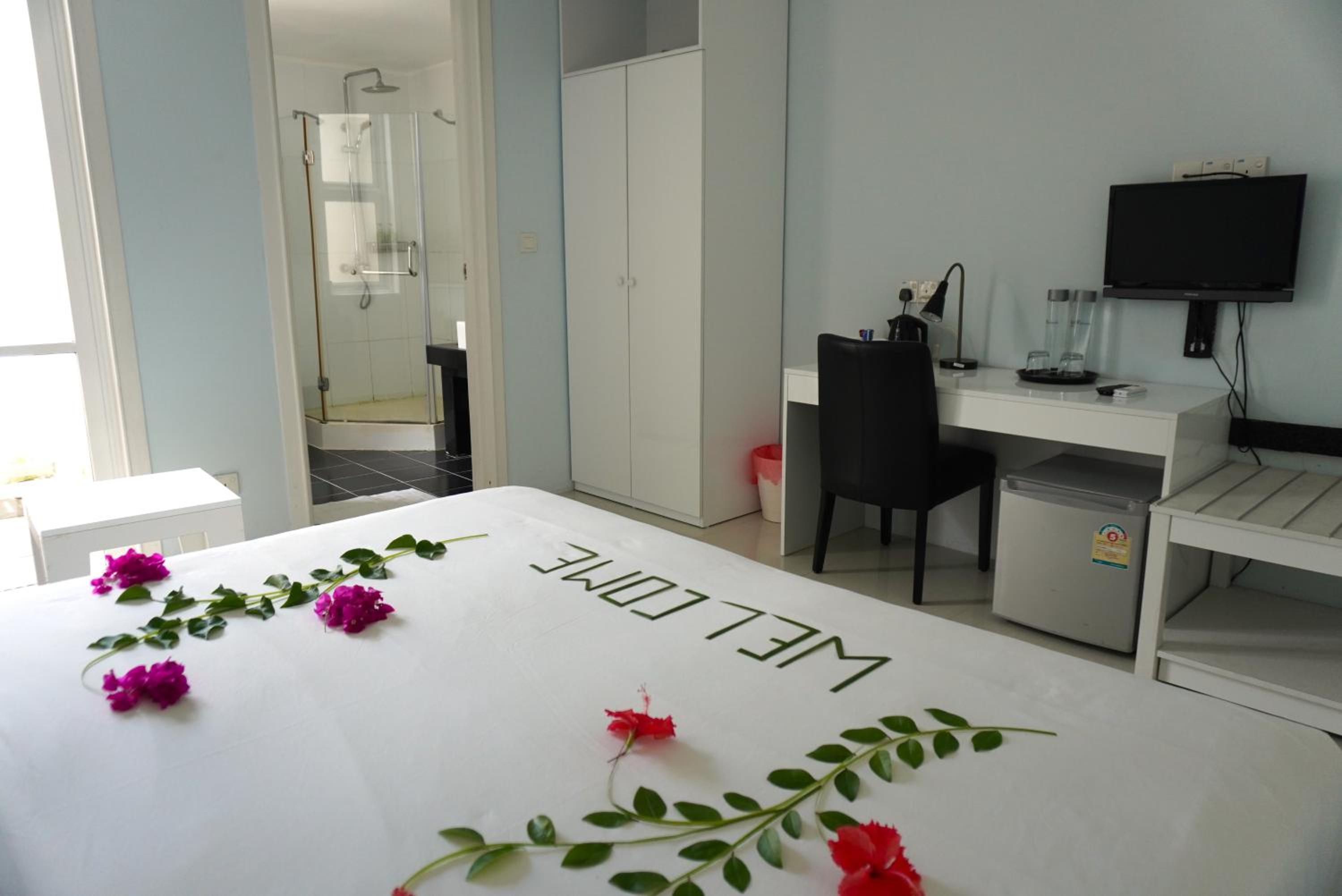 TME Retreats Dhigurah