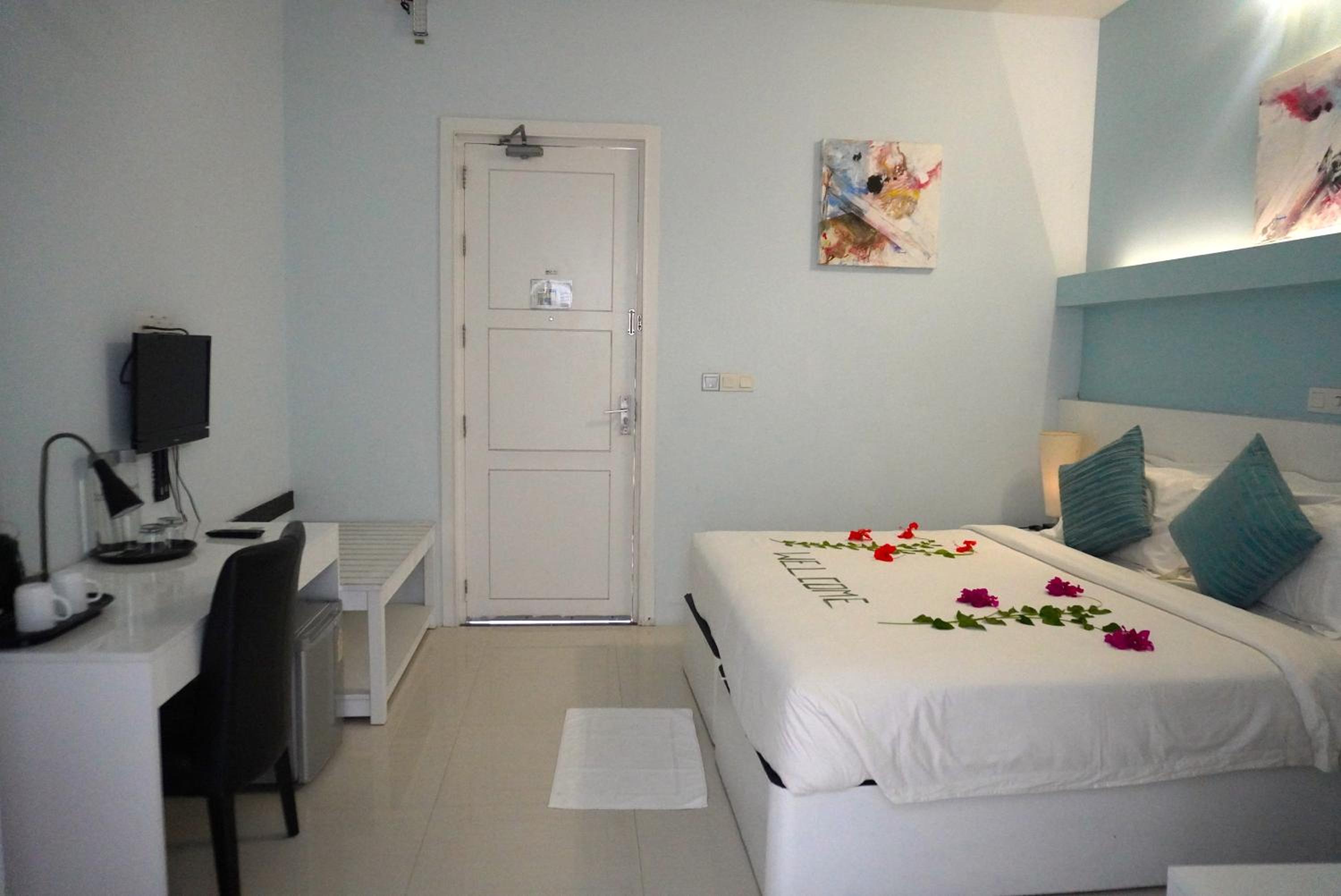 TME Retreats Dhigurah