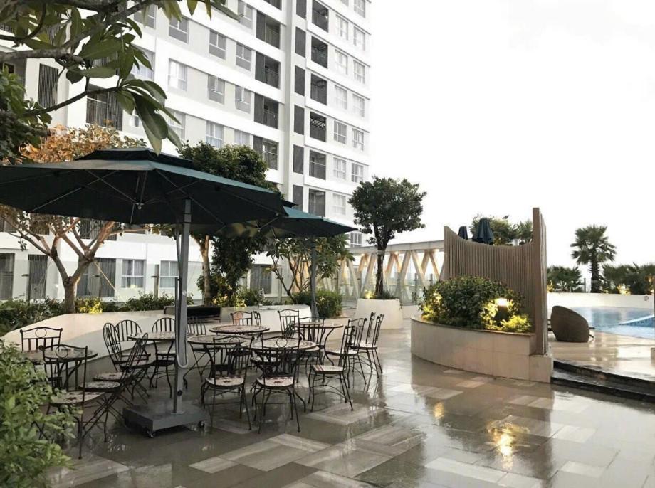 2 bedrooms ,2 WC Vip Sunrise City View D7 , Gym and Pool Free