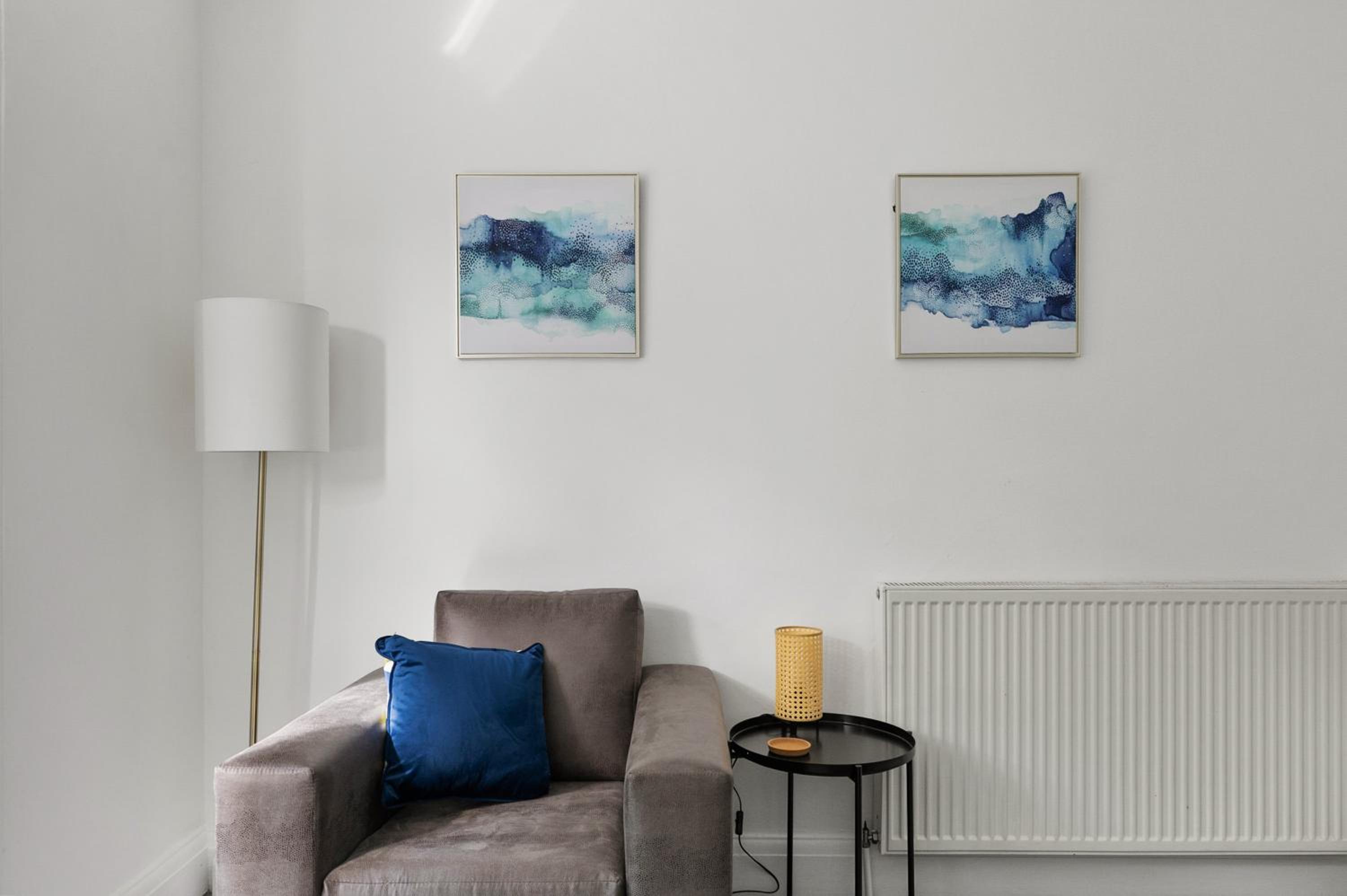 Park View House Close to Central Park and Plymouth Argyle FC - Dogs welcome - Hosted by Absolute Accommodation Plymouth view 4