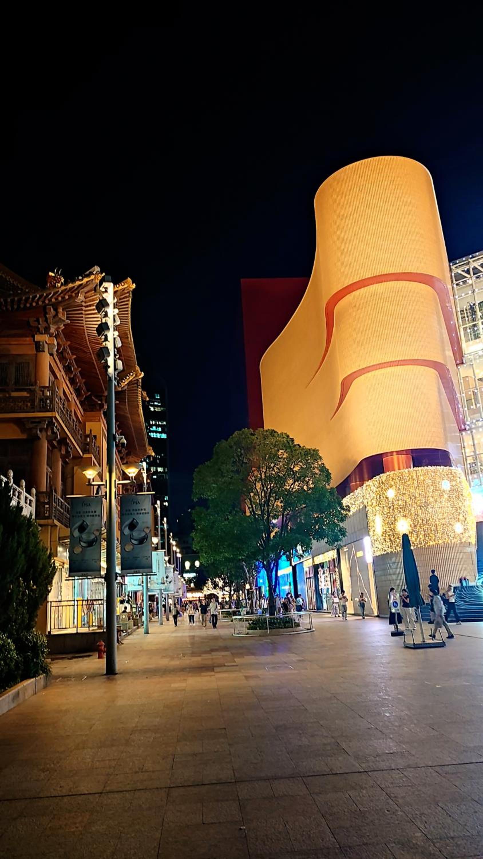 Lily's home