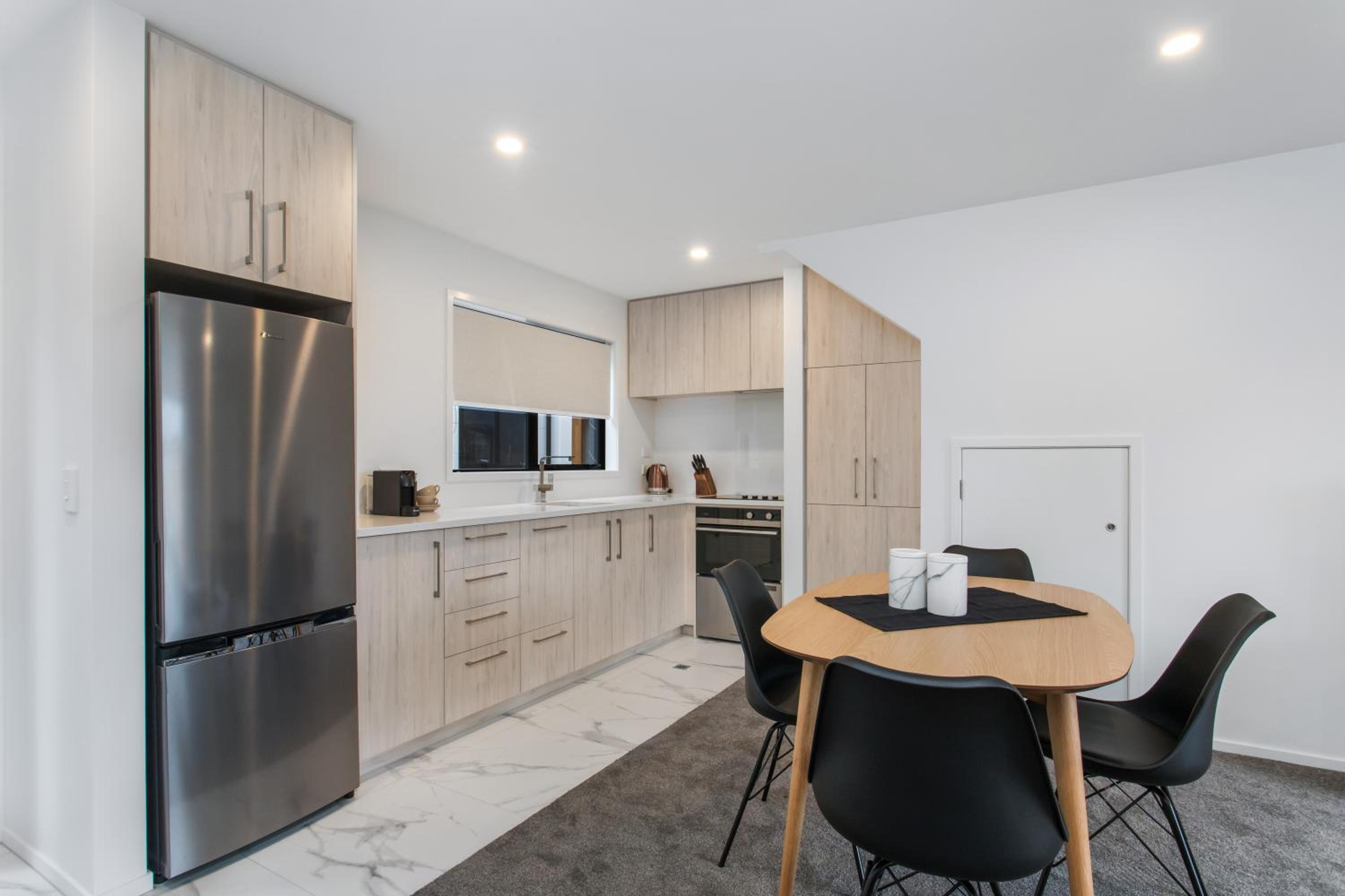 Prime Location Cosy Warm Free Off Street Park