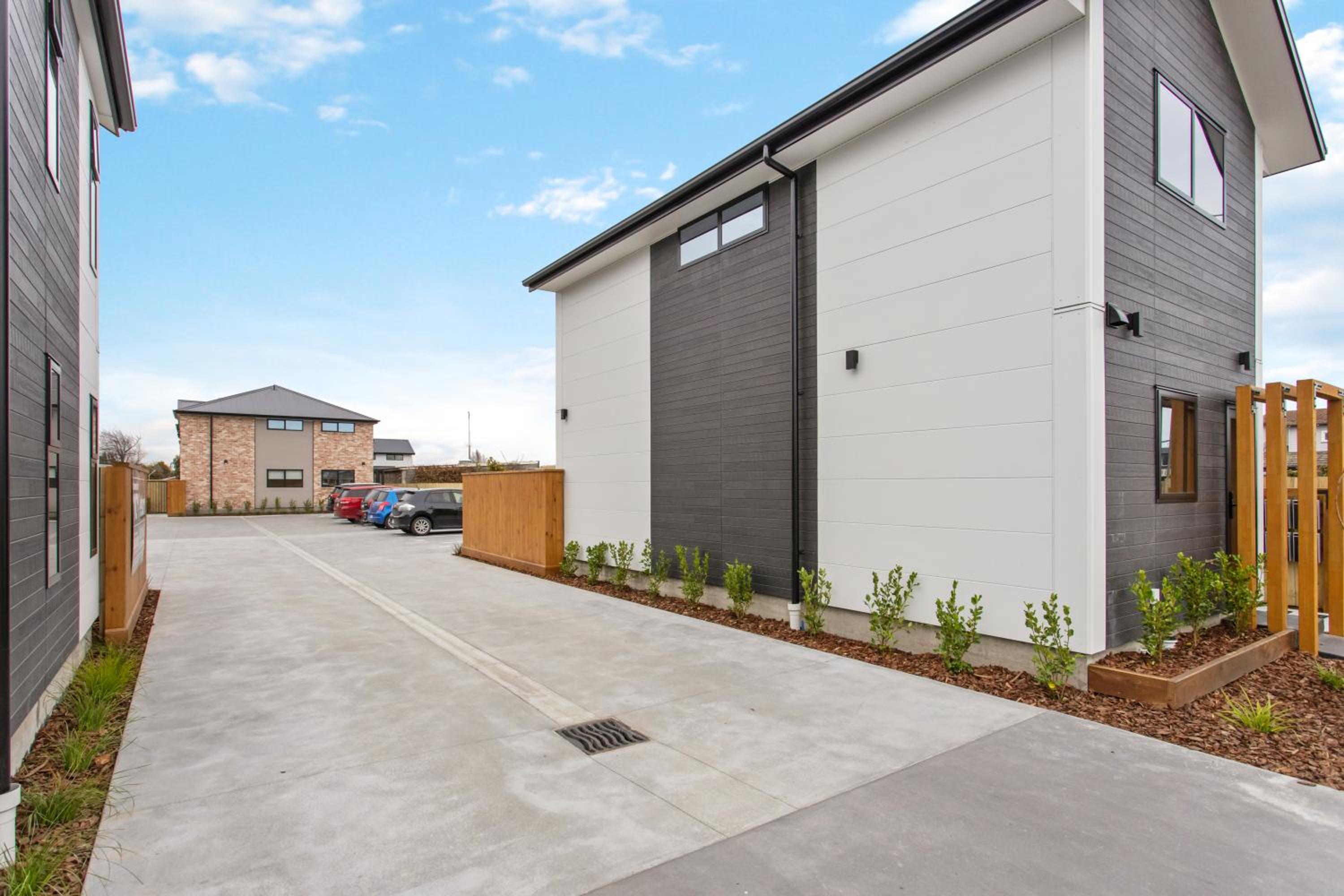 Prime Location Cosy Warm Free Off Street Park