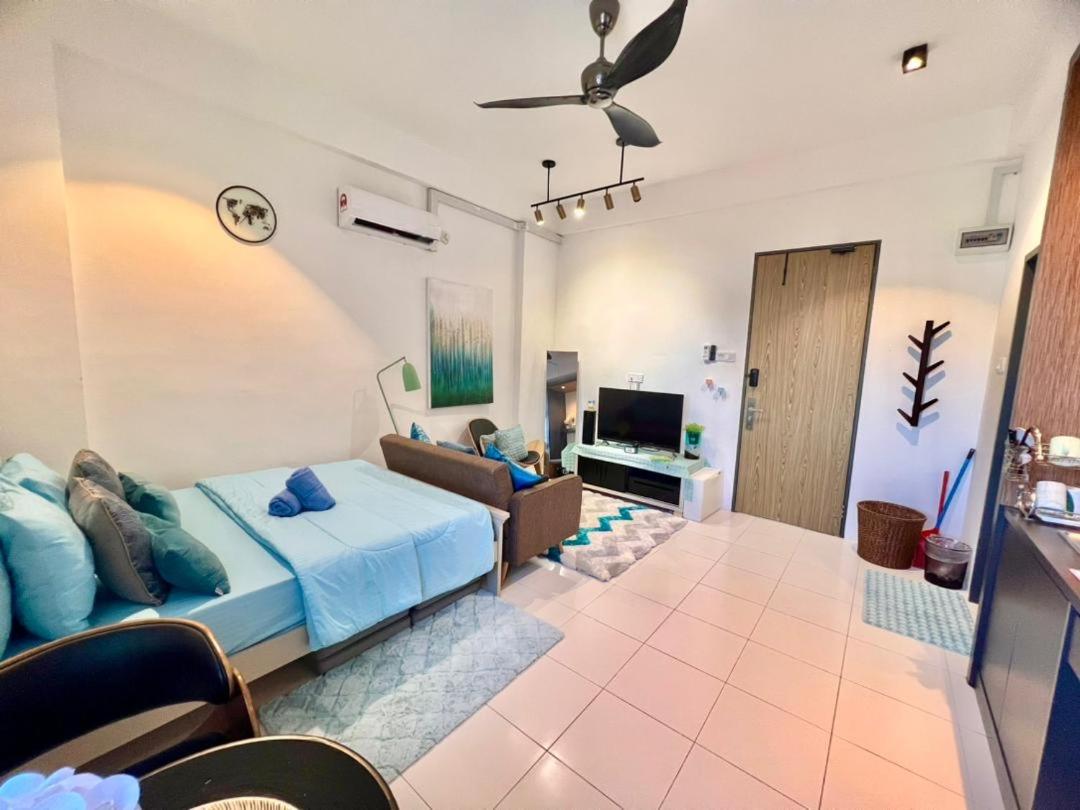 Homie STUDIO - 1 room with kitchen, dining table, sofa, TV with pool and free wifii 500 meter dari Hospital Sultanah Bahiyah Alor Setar Kedah photo 4