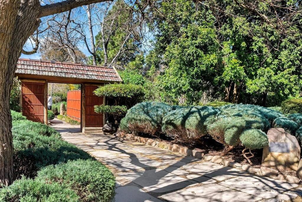 Relaxing park view 2 bedrooms apartment Free Wi-Fi