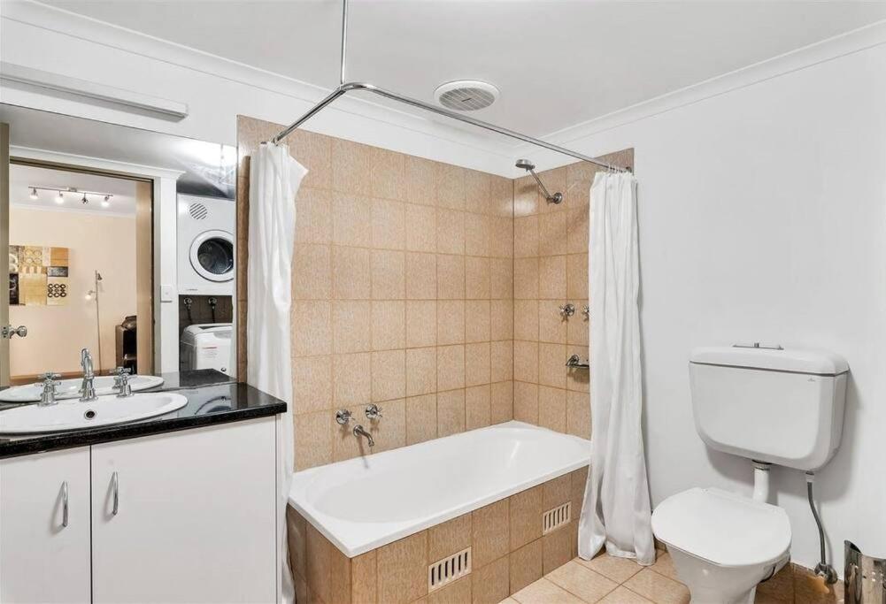 Relaxing park view 2 bedrooms apartment Free Wi-Fi