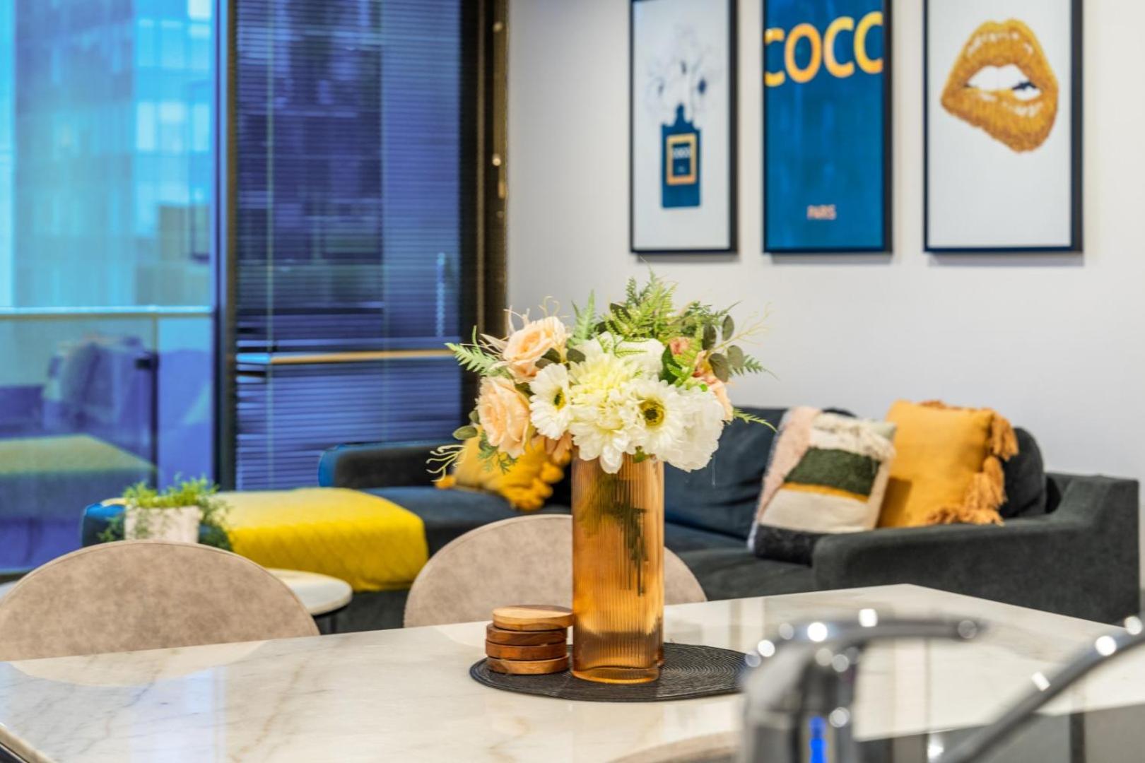 Mega Style Apartments Southbank Grand
