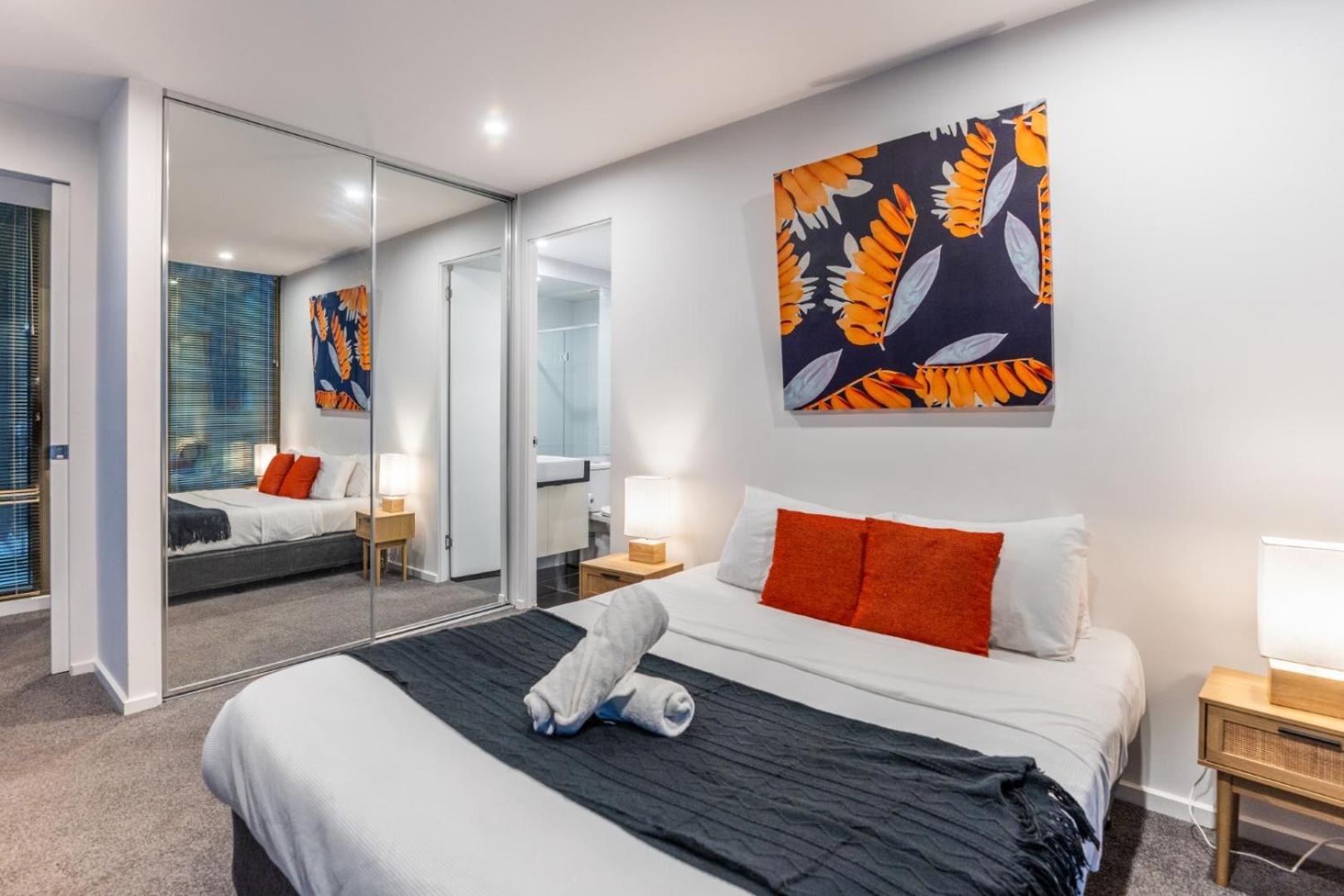 Mega Style Apartments Southbank Grand