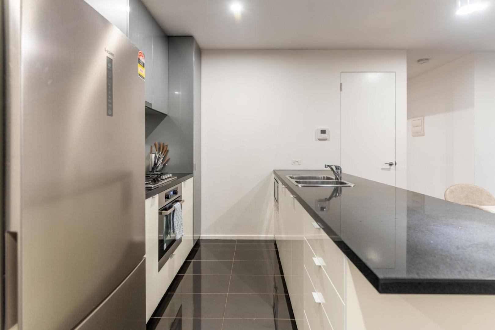 Mega Style Apartments Southbank Grand