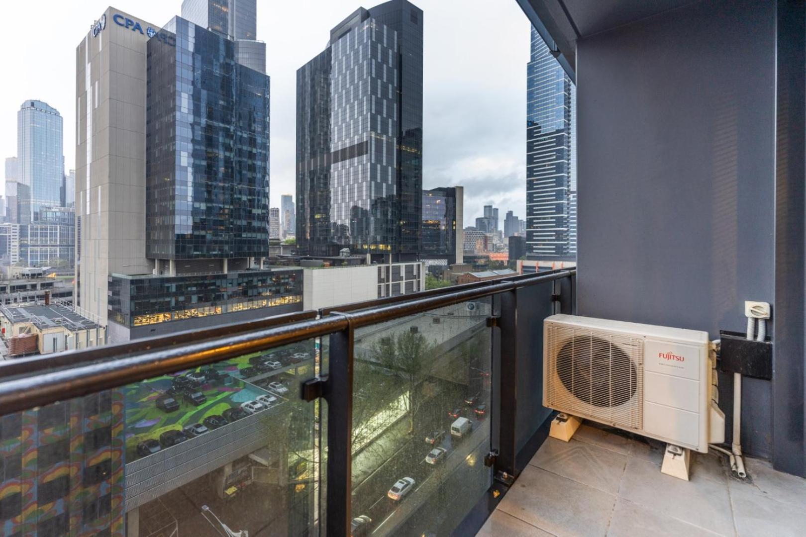 Mega Style Apartments Southbank Grand
