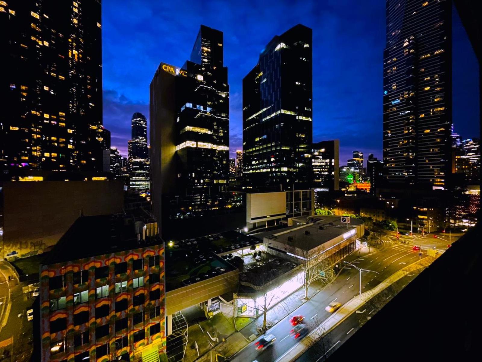 Mega Style Apartments Southbank Grand