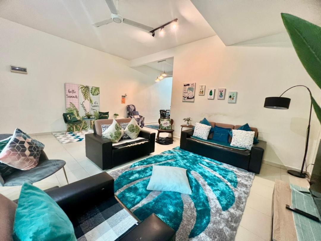 Comel House Hadapan Hospital Sultanah Bahiyah Alor Setar- Teres 2 Tingkat Vistana Indah Depan HSB 4 Bilik Airconds & Ruang tamu aircond dan free wifi photo 1