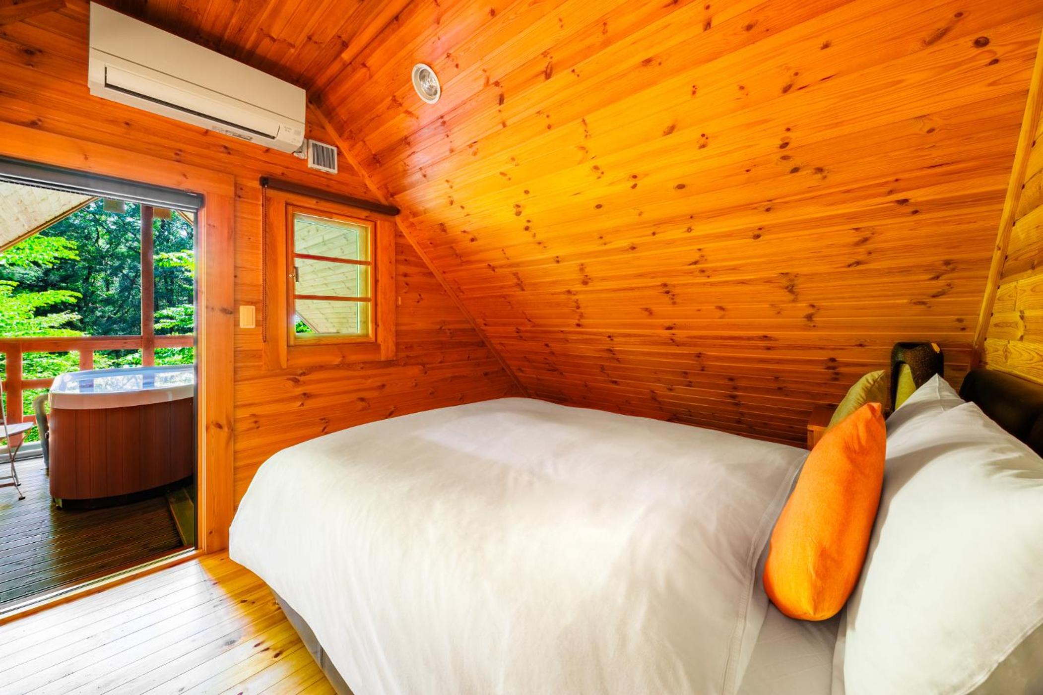 Phoenix Chalets by HHG