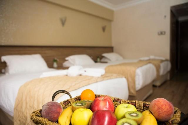 Hotel Buyuk Hamit becomes Buyuk Hamit Otel. - Image 29