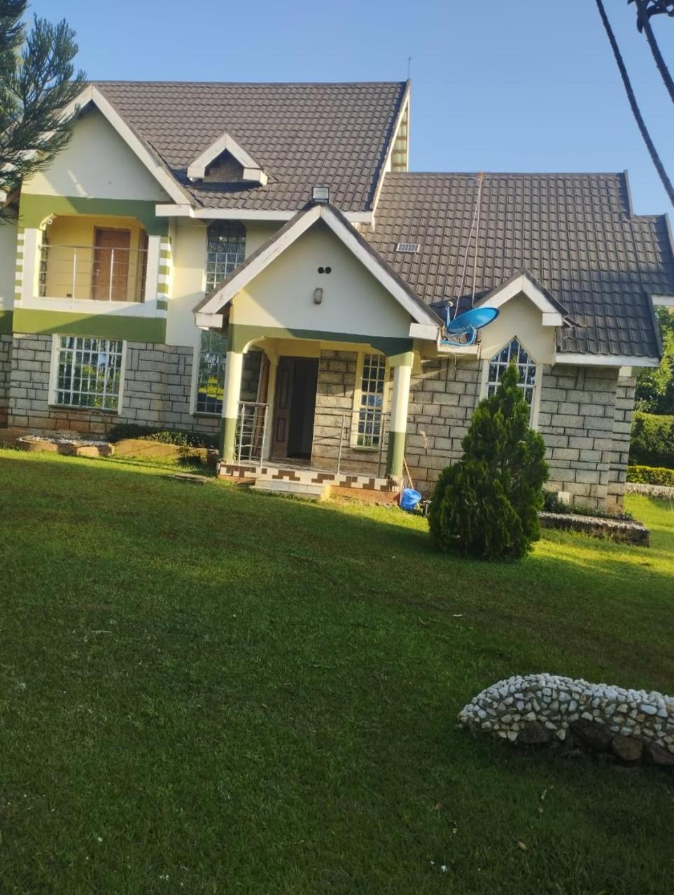 Tausi Villa