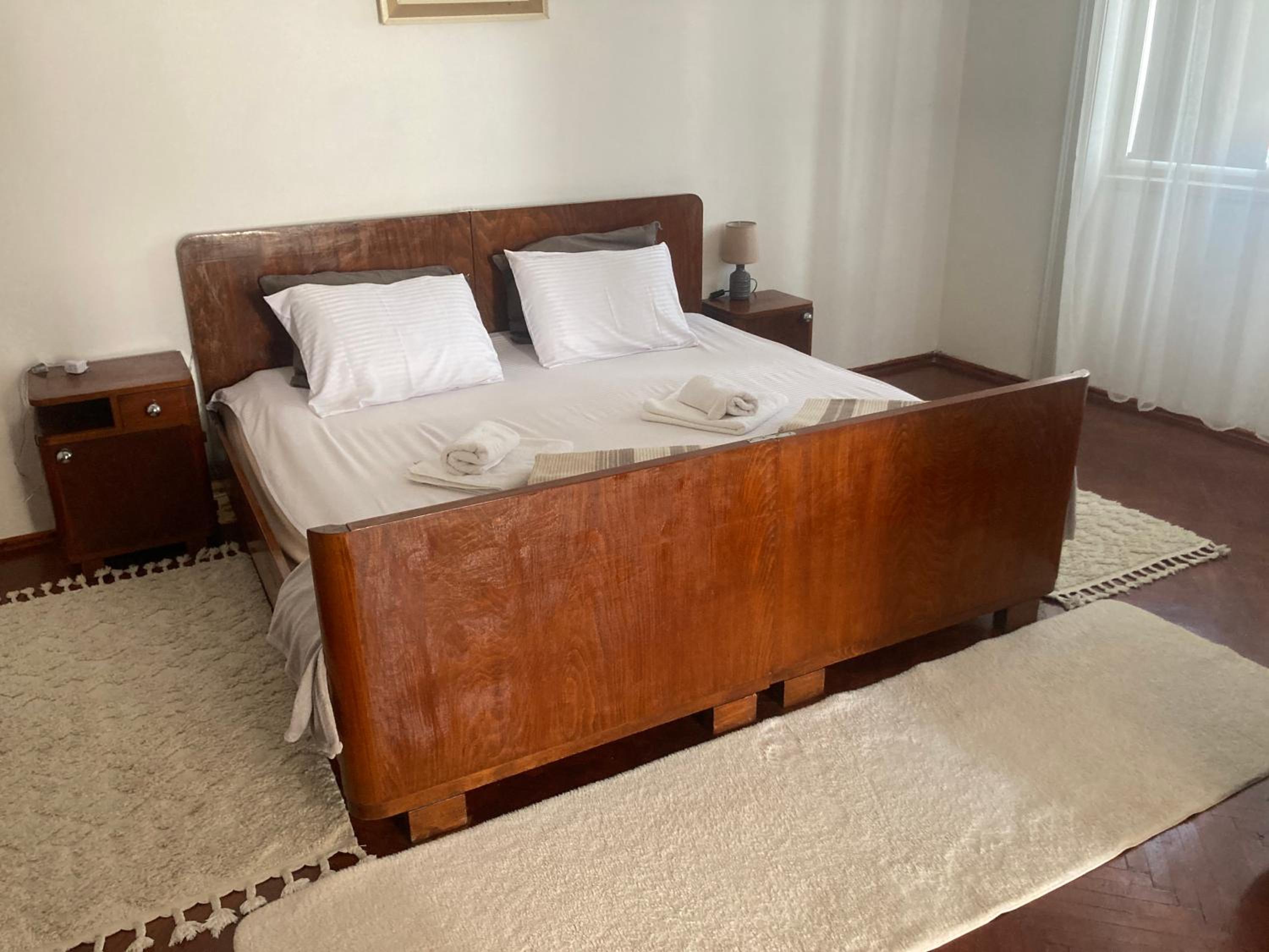 Plaža Stari Grad Budva pjena od mora Beach Apartman