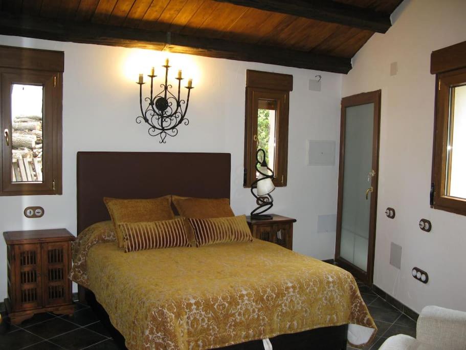 CASA DE CUCU Navaluenga