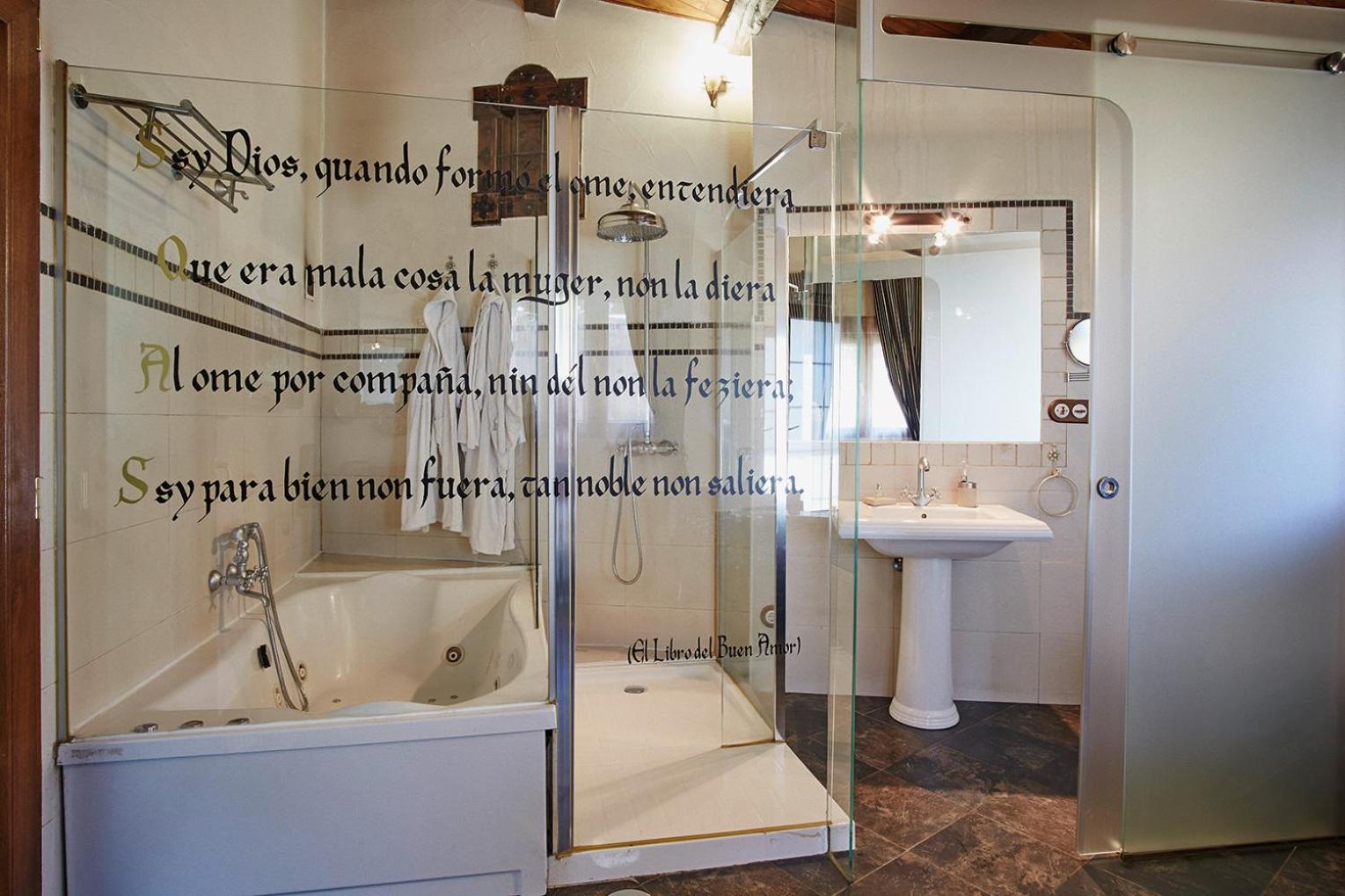 CASA DE CUCU Navaluenga