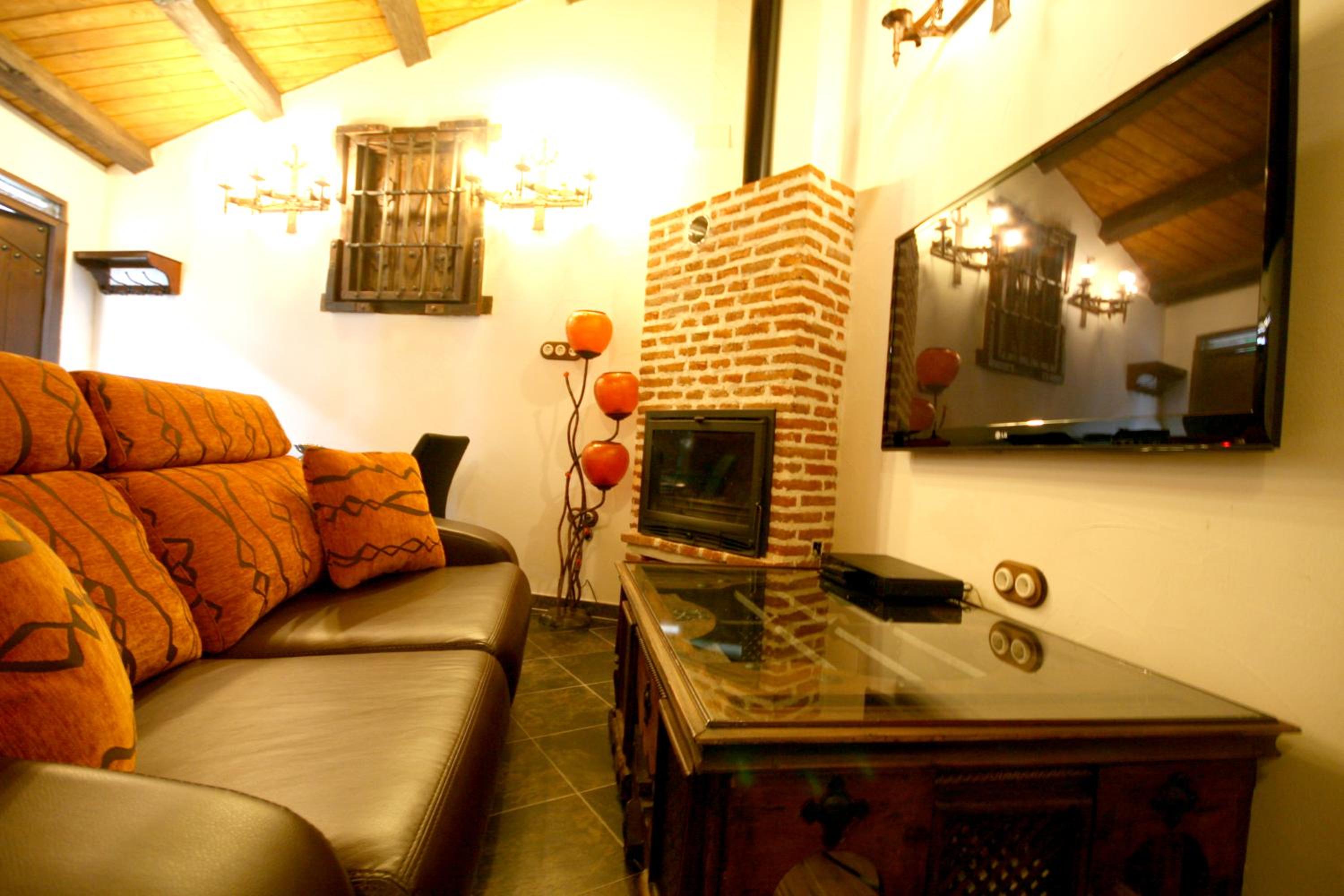 CASA DE CUCU Navaluenga
