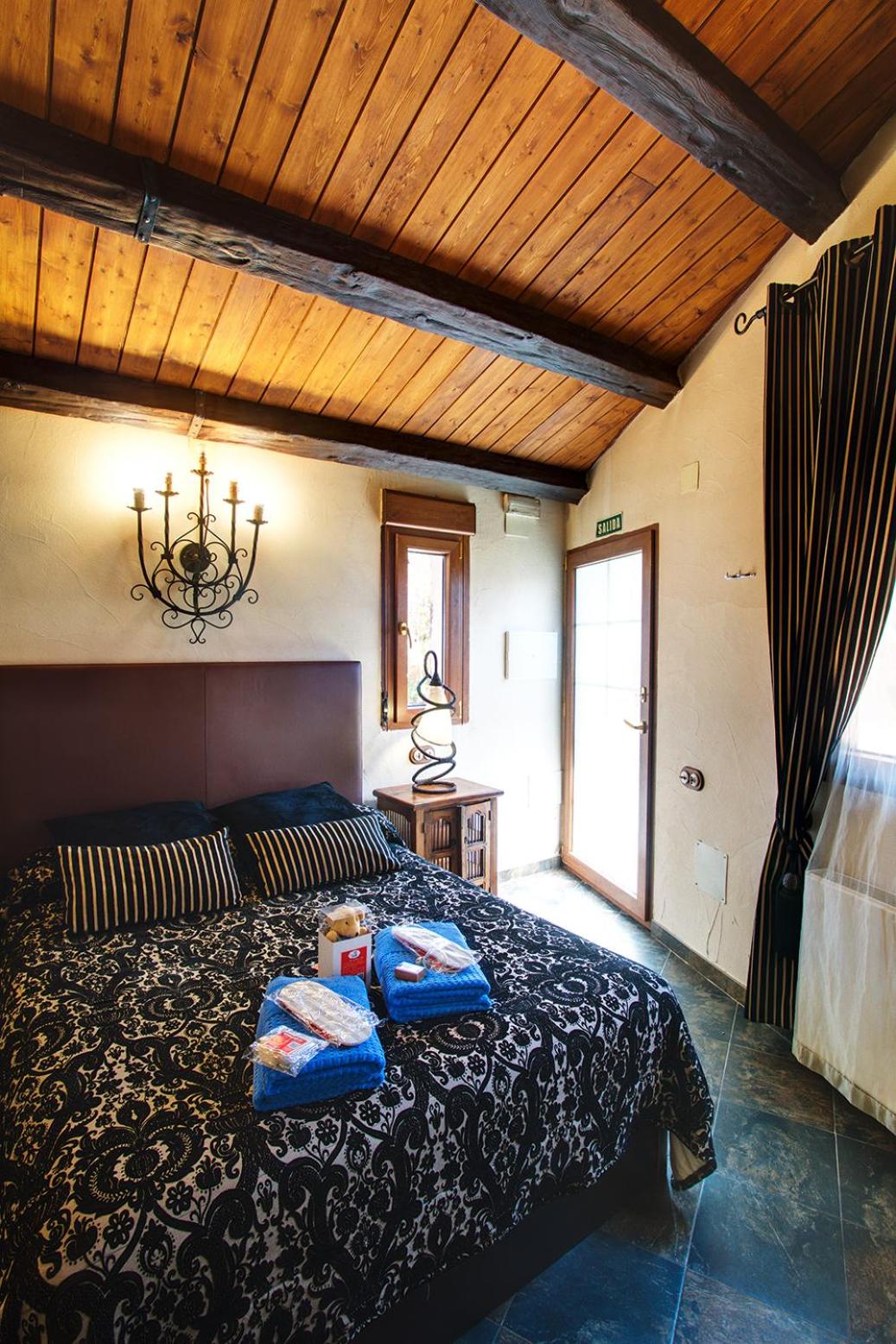 CASA DE CUCU Navaluenga