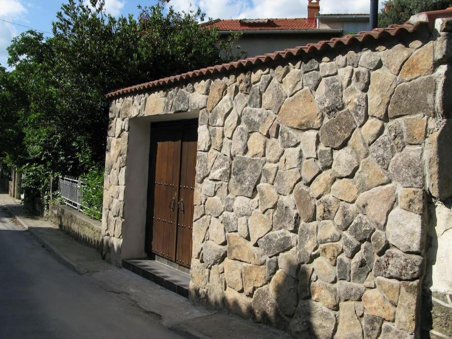 CASA DE CUCU Navaluenga