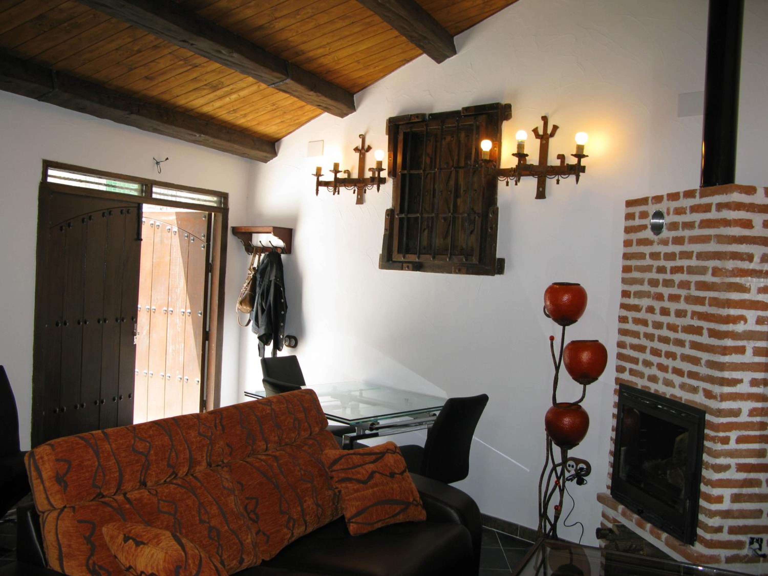 CASA DE CUCU Navaluenga