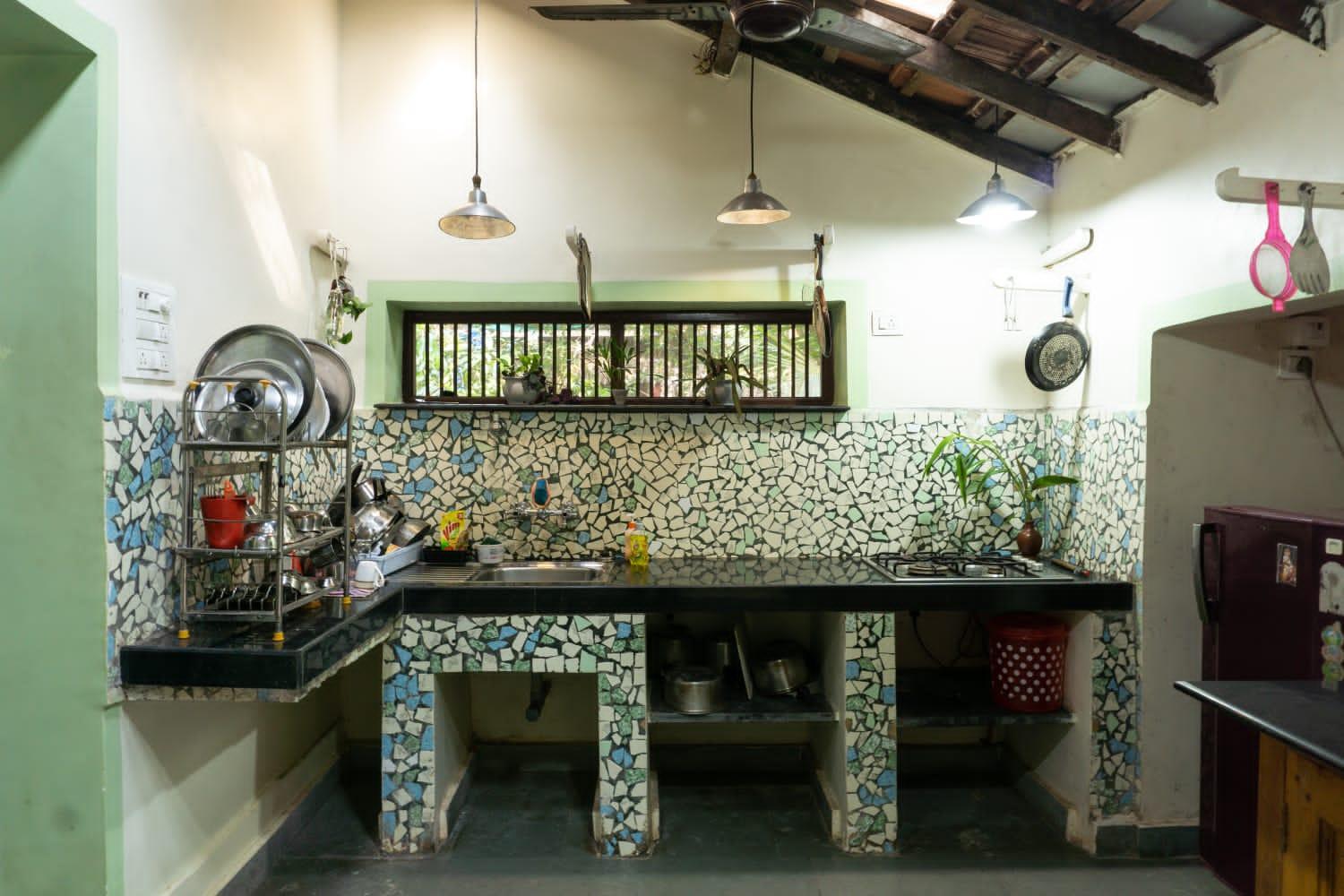 ImagiNation-Artists Hostel, Arambol view 4