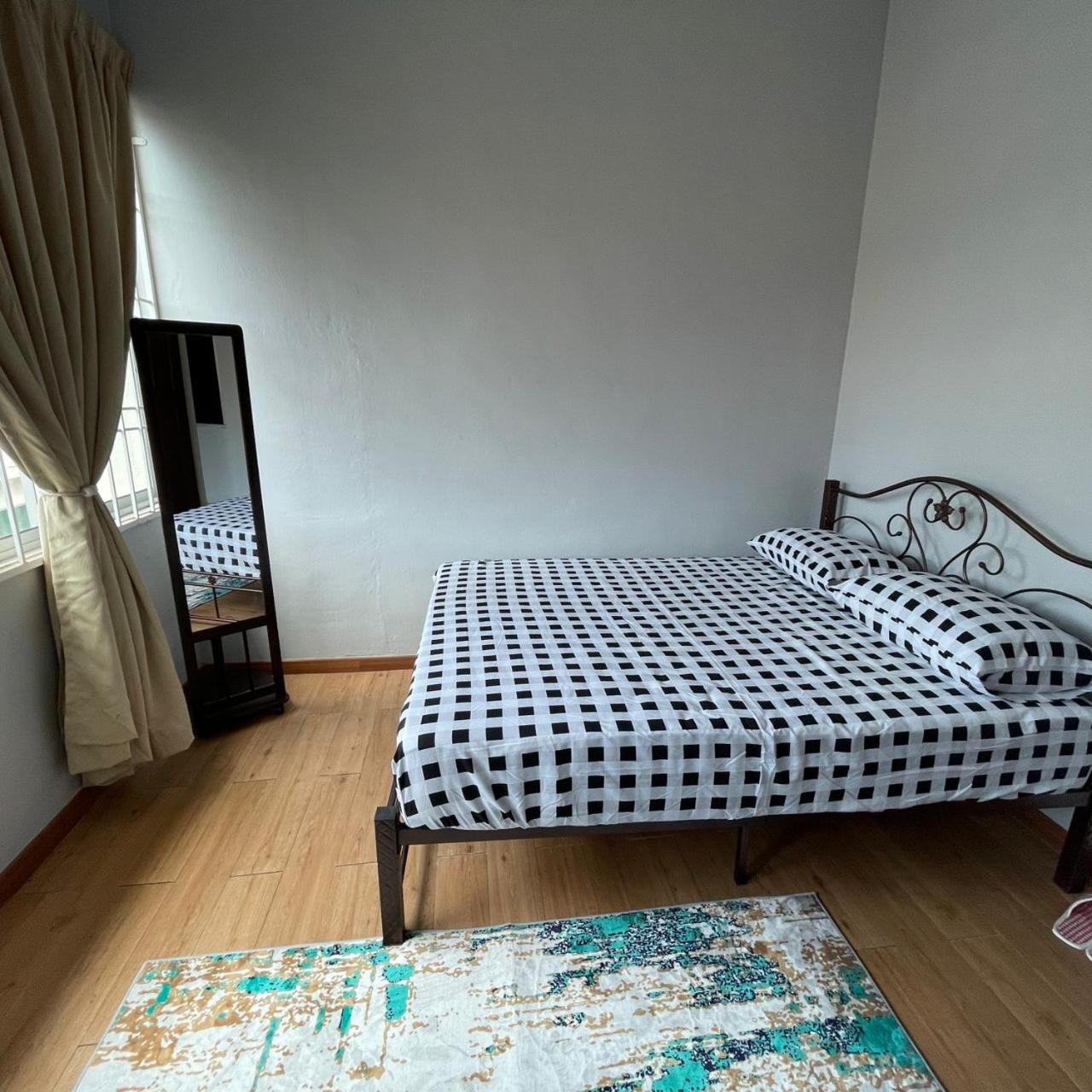 Golden City Homestay