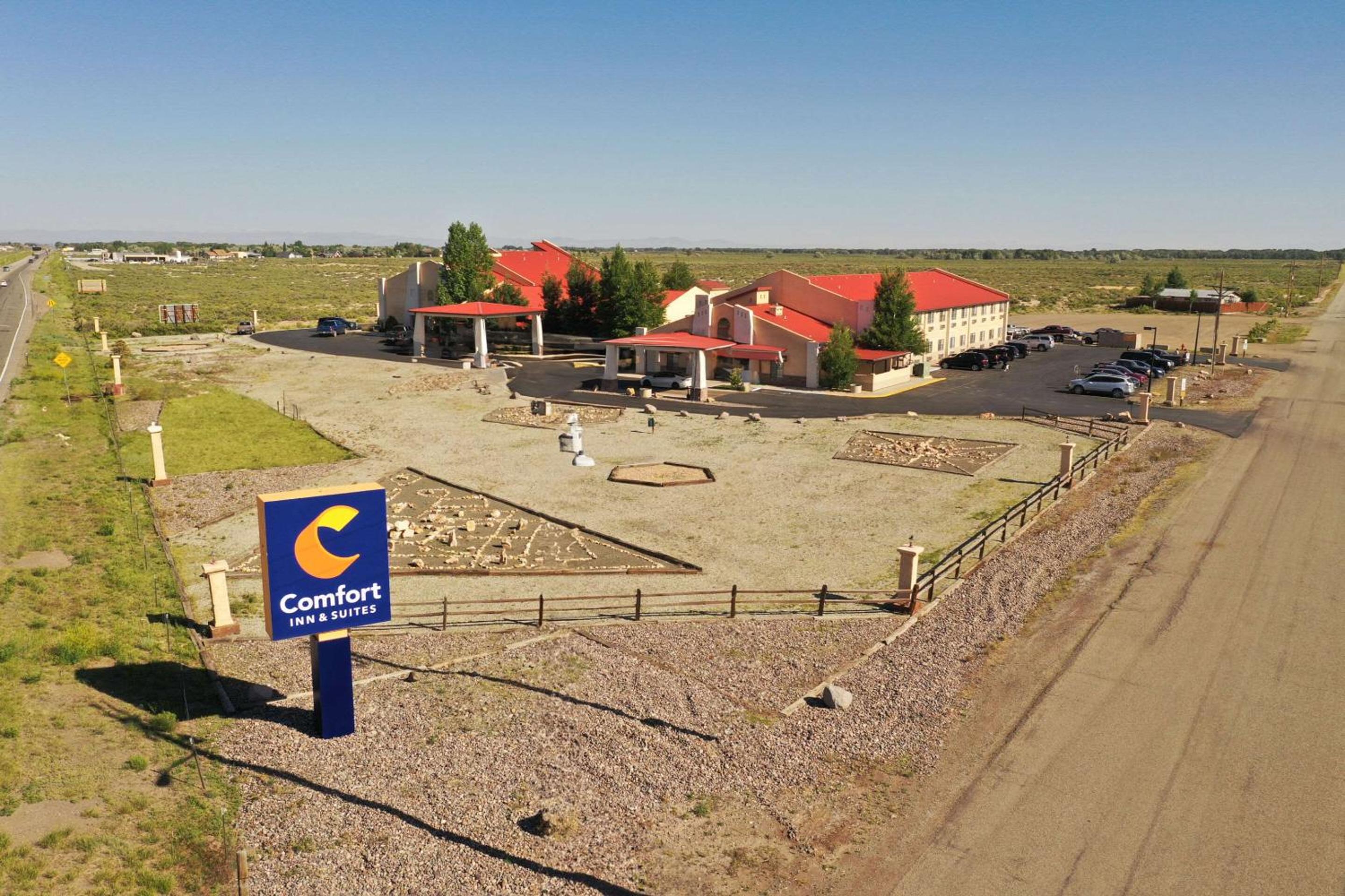 Alamosa Vacations - Comfort Inn  Suites Alamosa - Property Image 4
